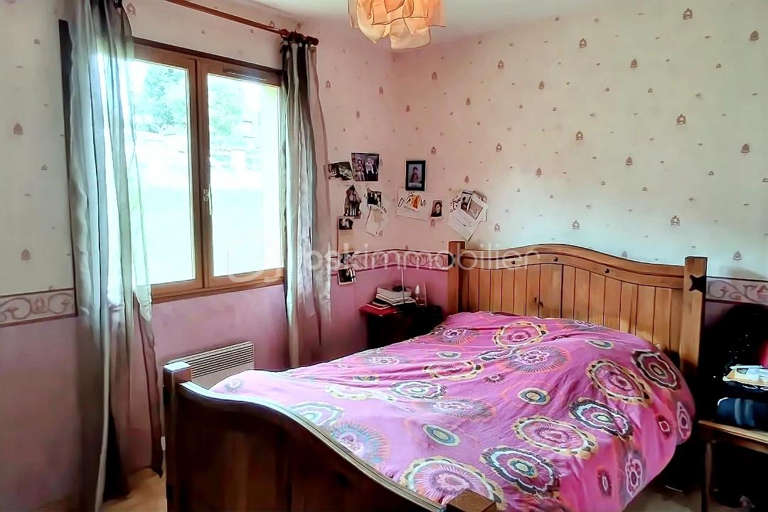 Maison traditionnelle de 107 m² - hoqi-5c39e5f7c266439b8212a9da74ccac5a.jpg