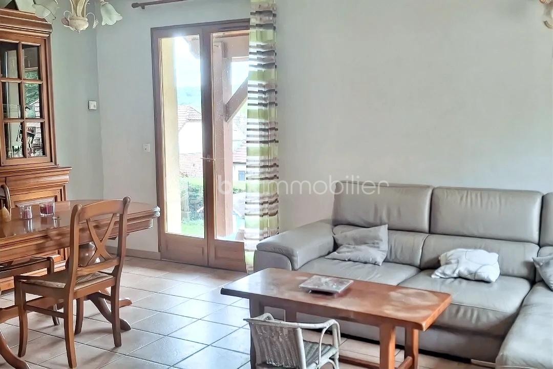 Maison traditionnelle de 107 m² - hoqi-25dd9e31501c4497a59f964f7f73e650.jpg