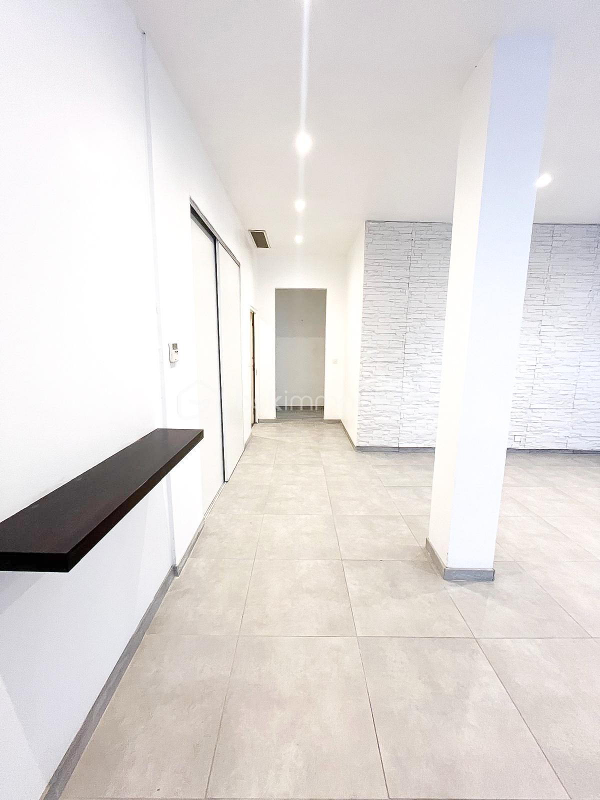 Appartement de 83,12 m² - 80c19160-7622-417b-a5c0-0413ae043568.JPG