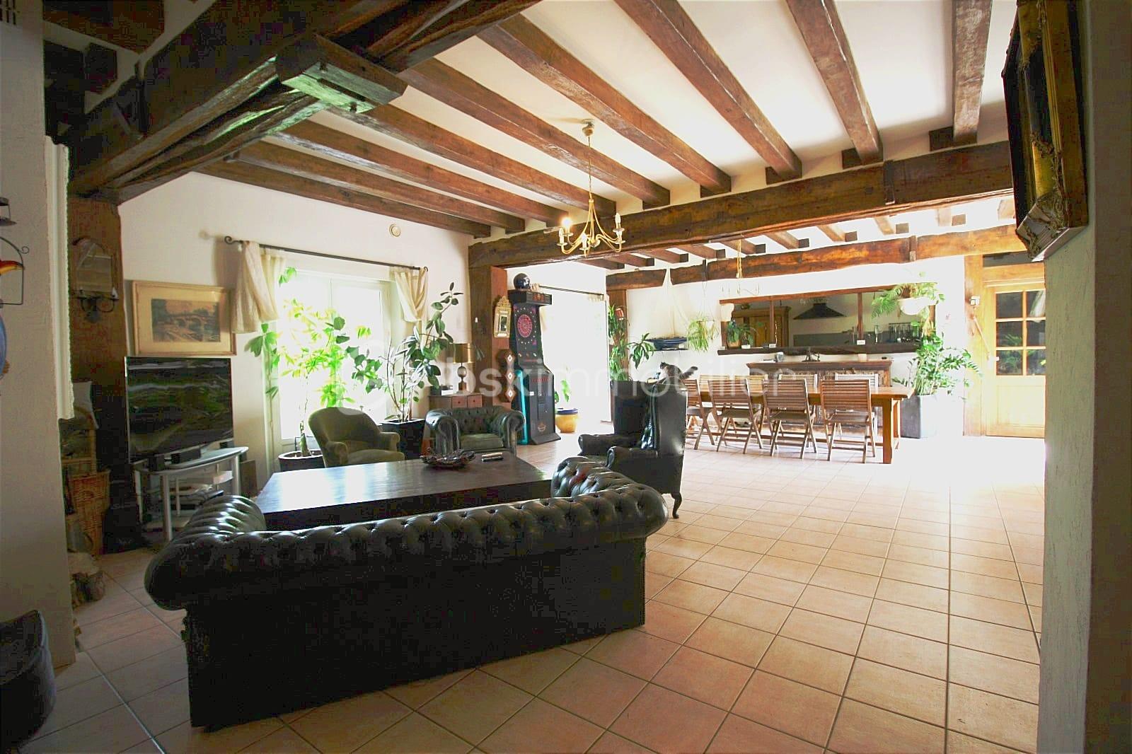 Maison en pierre de 529,99 m² - IMG-20231024-WA0036.jpg