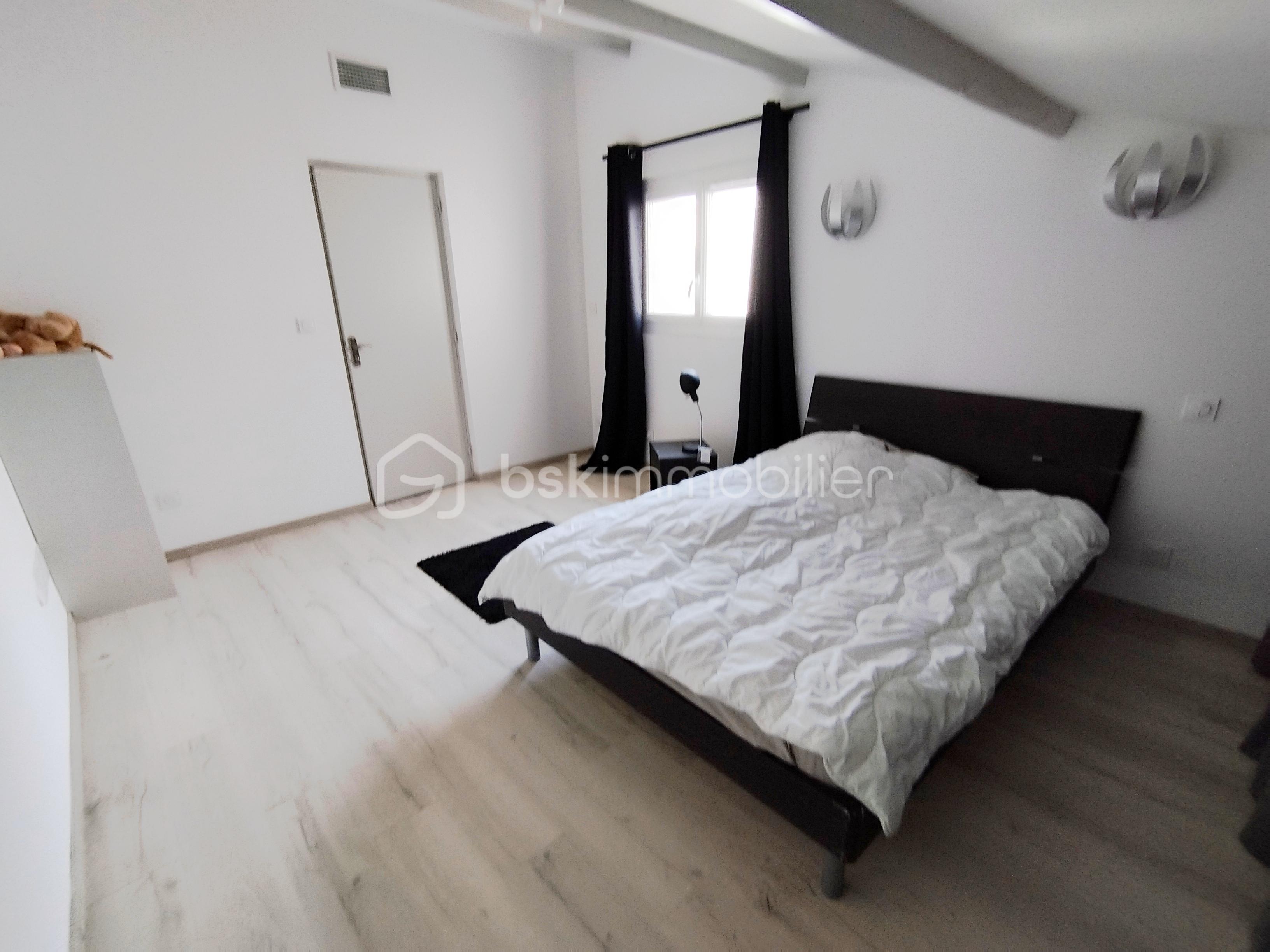 Appartement de 100 m² - 1759565059111.jpg