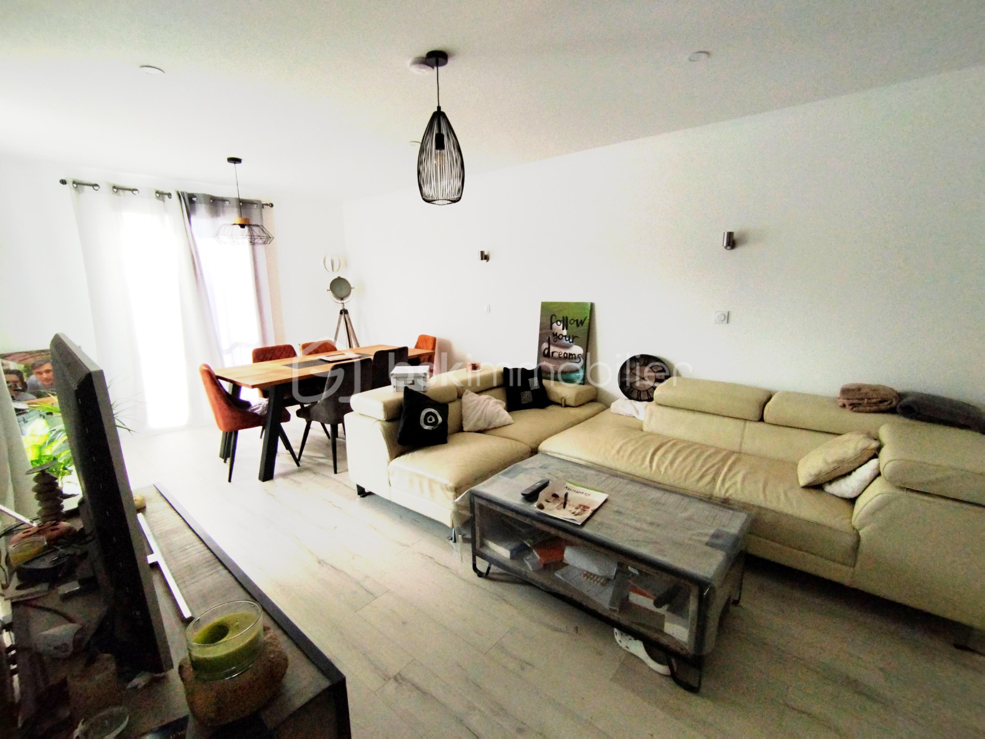 Appartement de 100 m² - 1759486002914.jpg