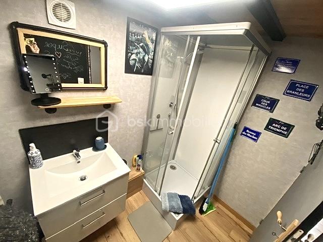 Maison de 142 m² - vanden salle d'eau airbnb.jpg