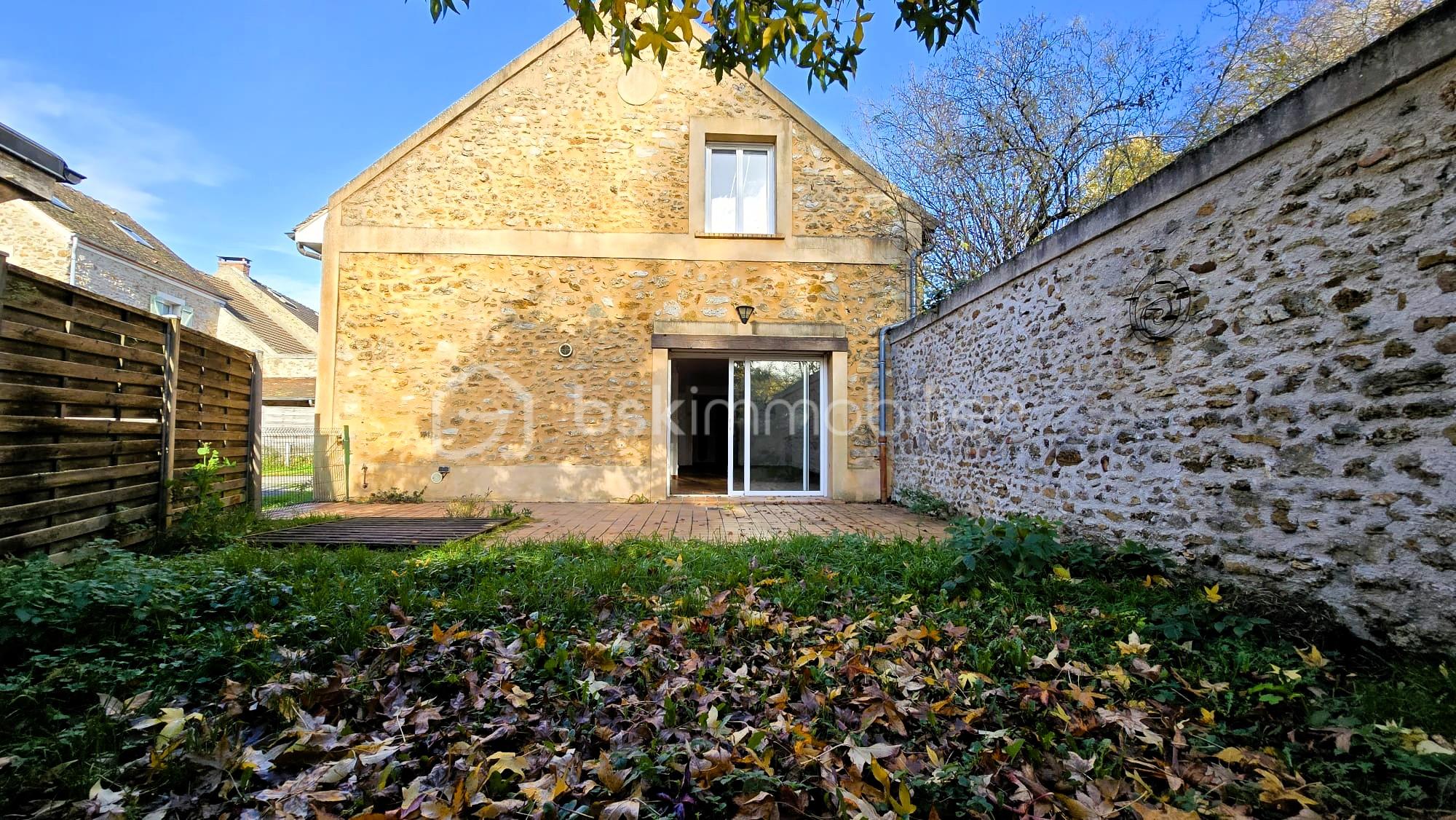 Maison de 160 m² - jardin 2 .jpg