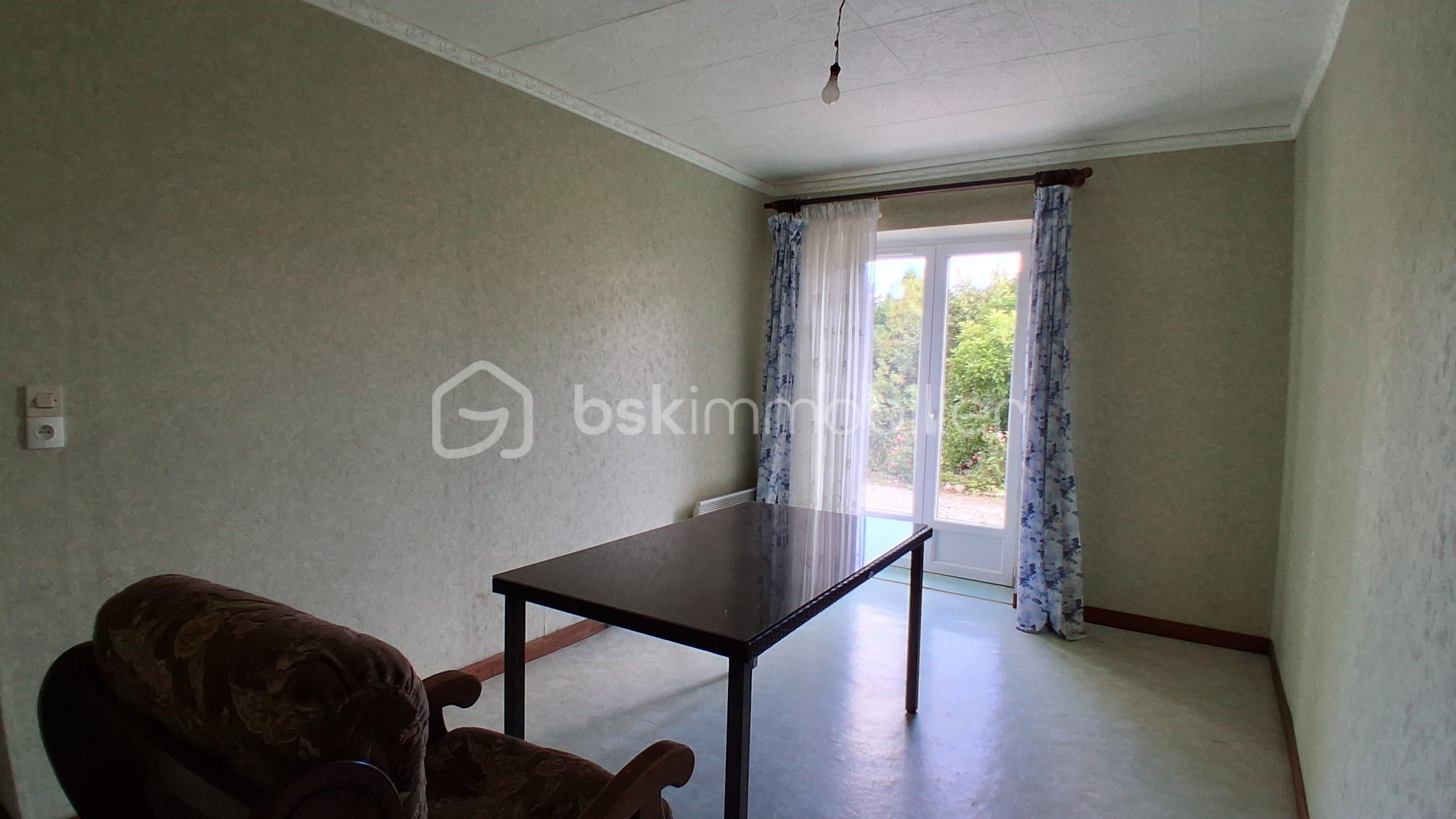 Maison en pierre de 74 m² - ch 3.1.jpg