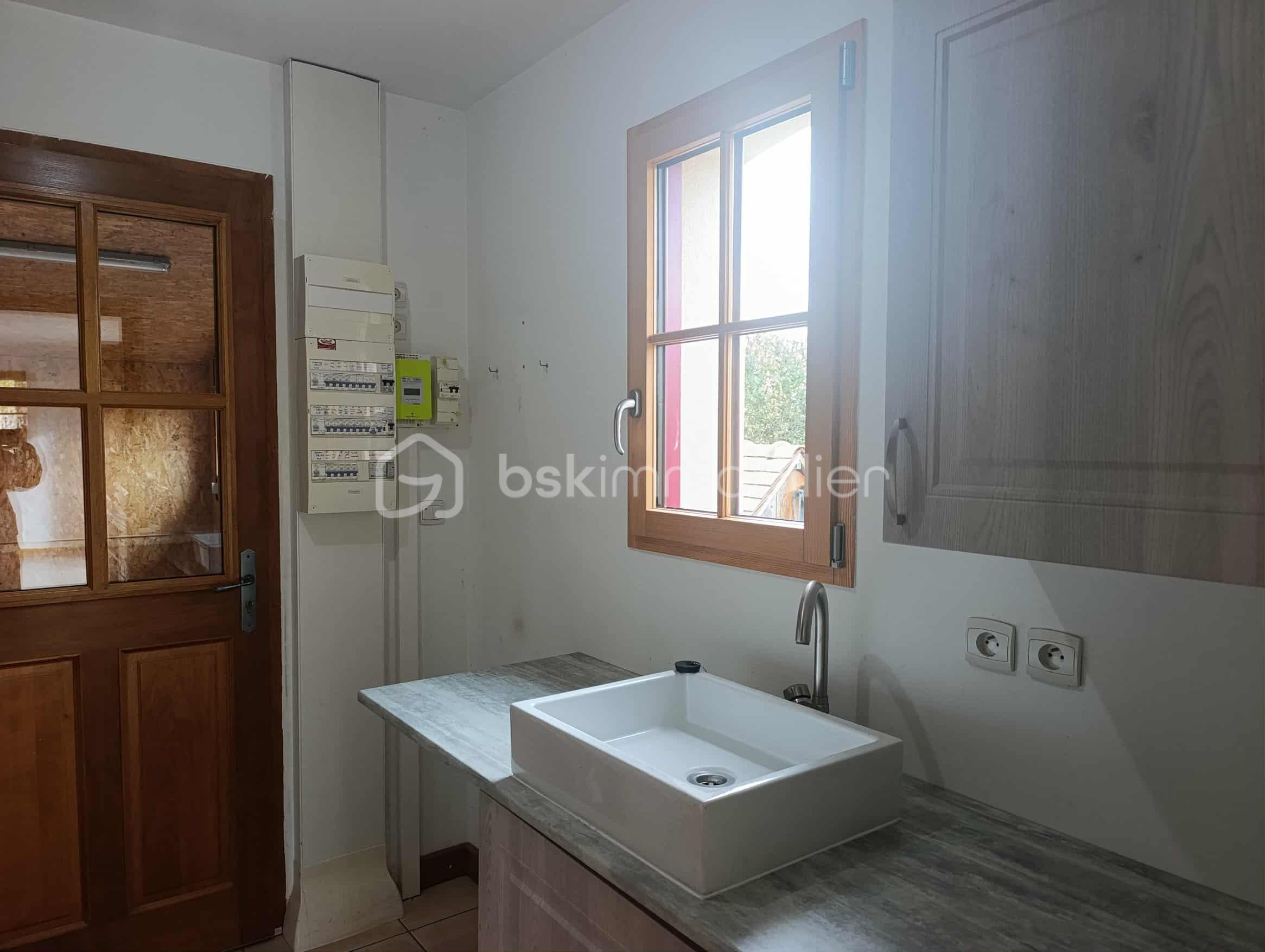 Maison de 102 m² - a45c65d2-946a-46b9-b229-77d60ac64f80.jpg