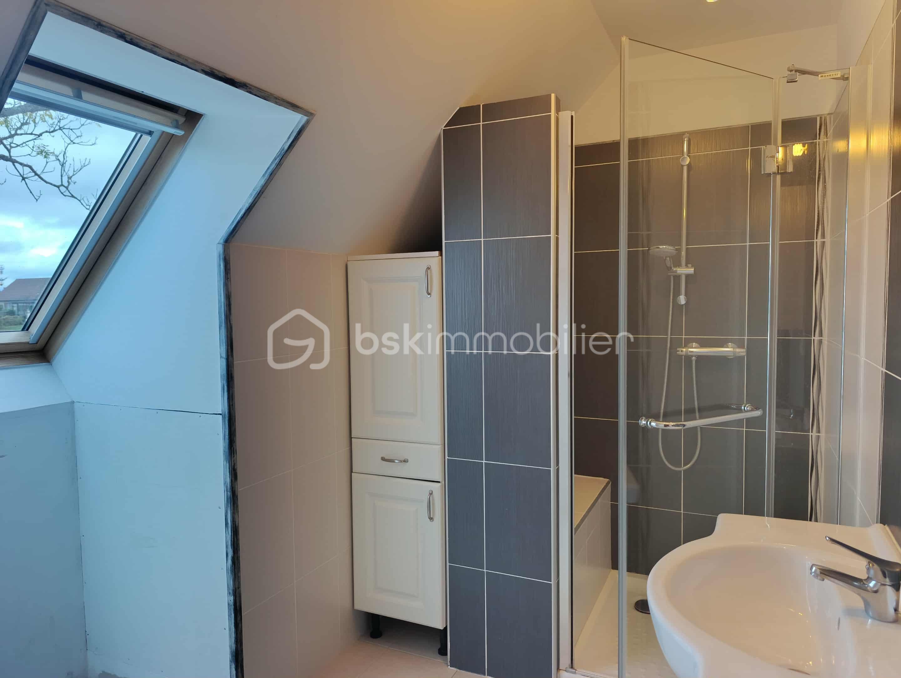 Maison de 102 m² - 0580ee60-3d6d-4082-b092-ec164f767da6.jpg