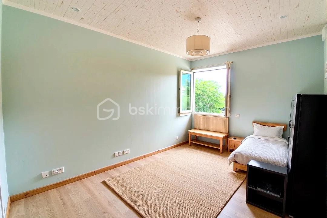 Appartement de 100 m² - liloo-downloaderLqUyZm