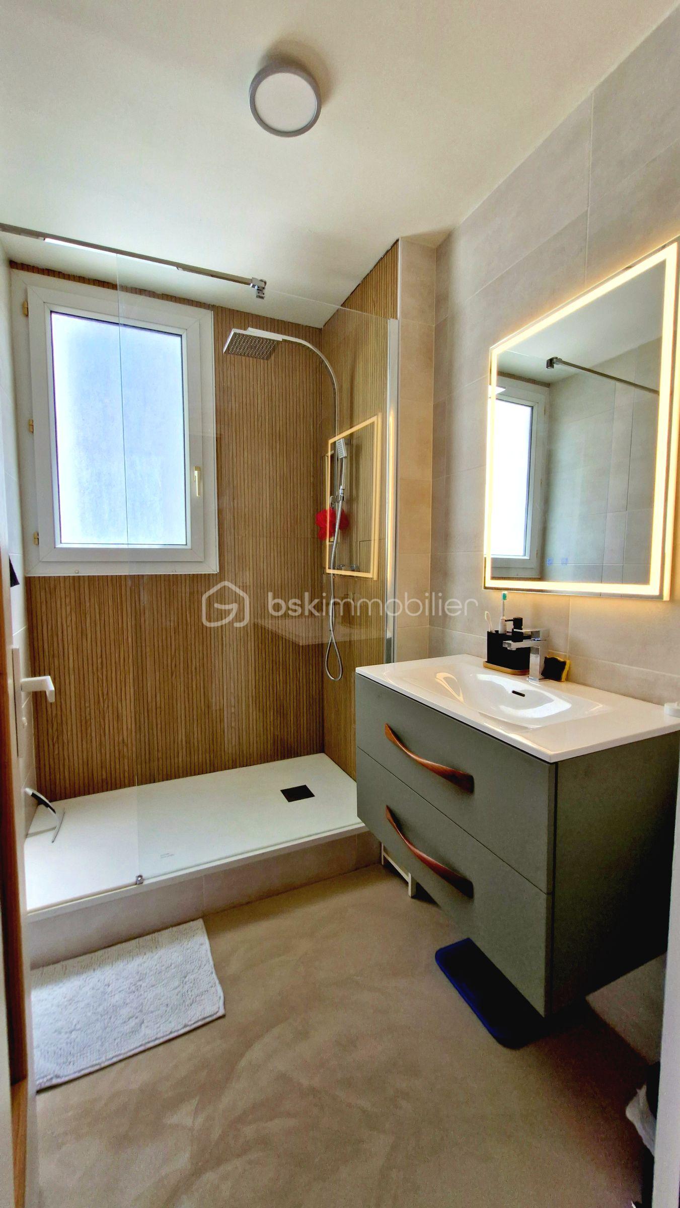 Appartement de 100 m² - 20250722_142112.jpg