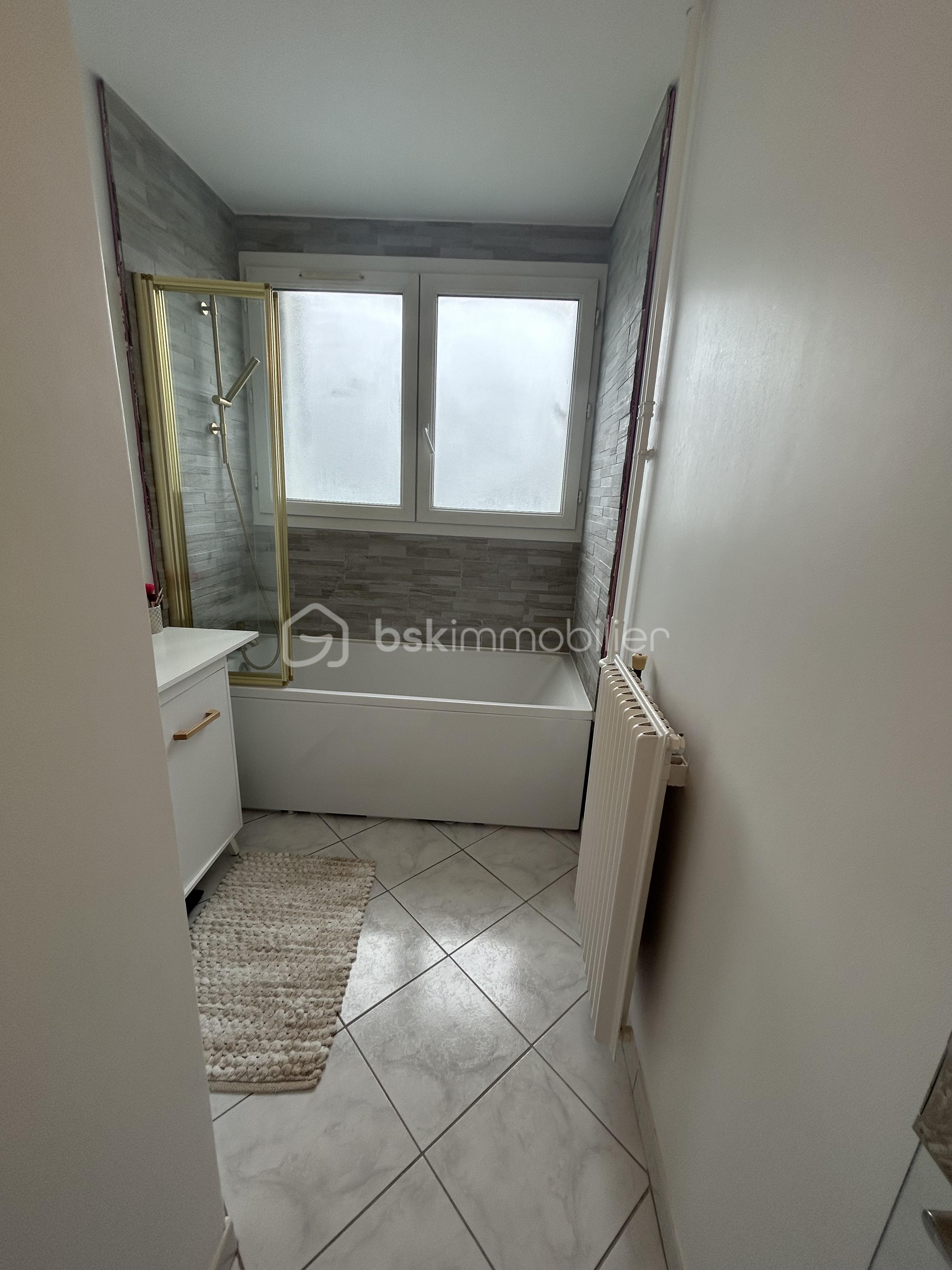 Appartement de 63,21 m² - -sdb.jpeg