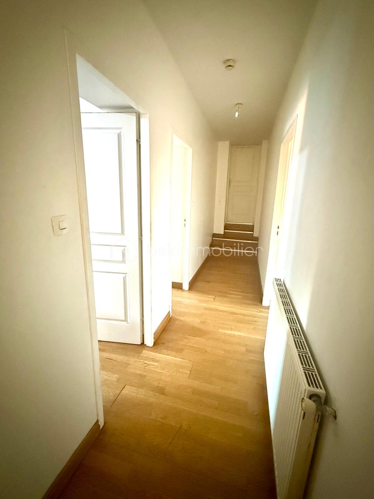 Immeuble de 230 m² - WhatsApp Image 2025-11-12 at 18.30.25(42).jpeg