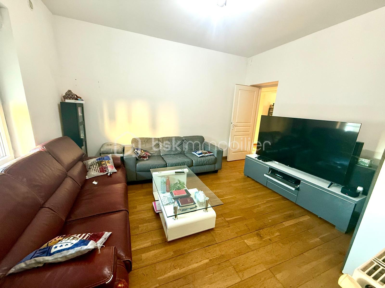 Immeuble de 230 m² - WhatsApp Image 2025-11-12 at 18.30.25(34).jpeg