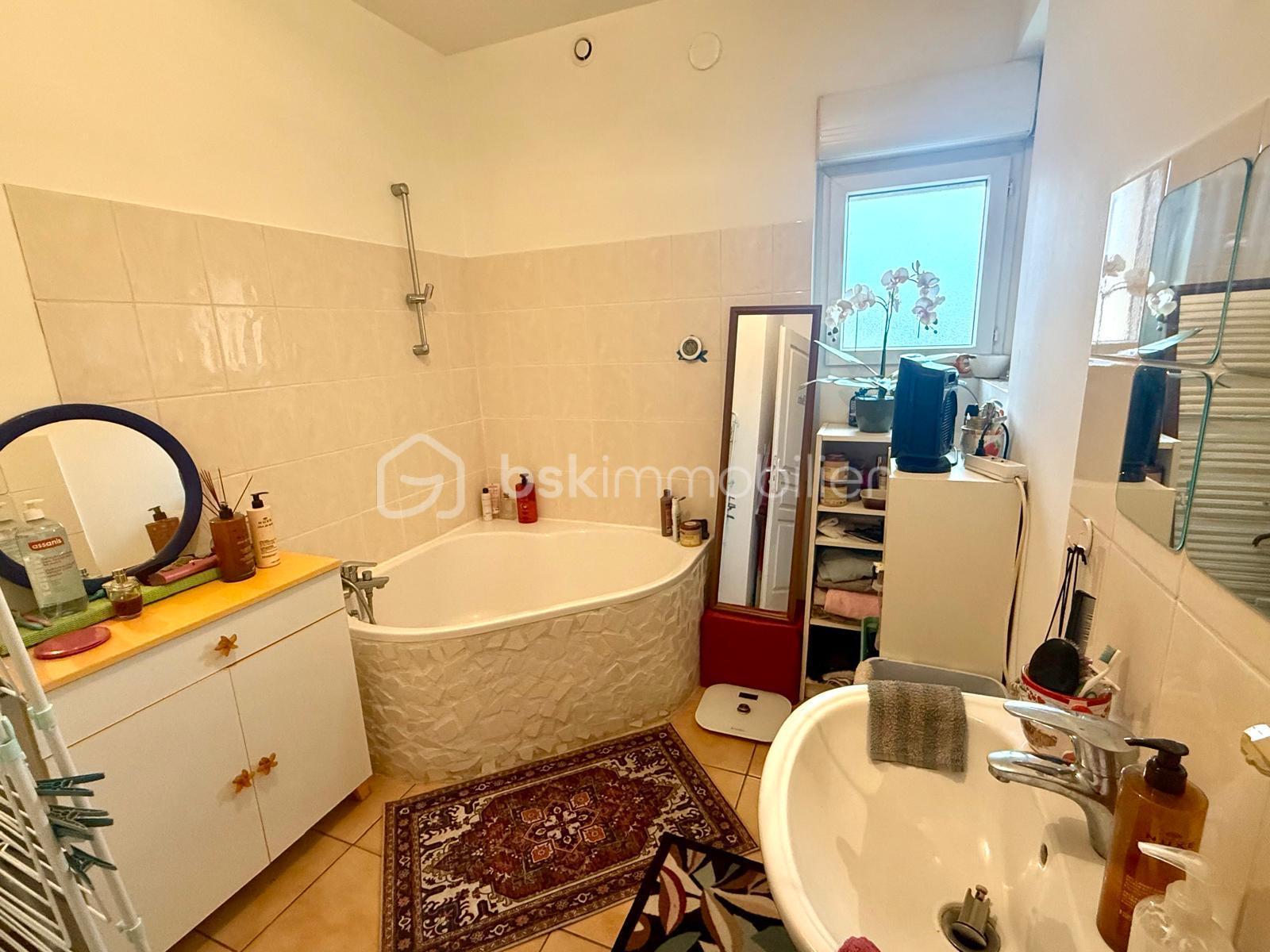 Immeuble de 230 m² - WhatsApp Image 2025-11-12 at 18.30.25(25).jpeg