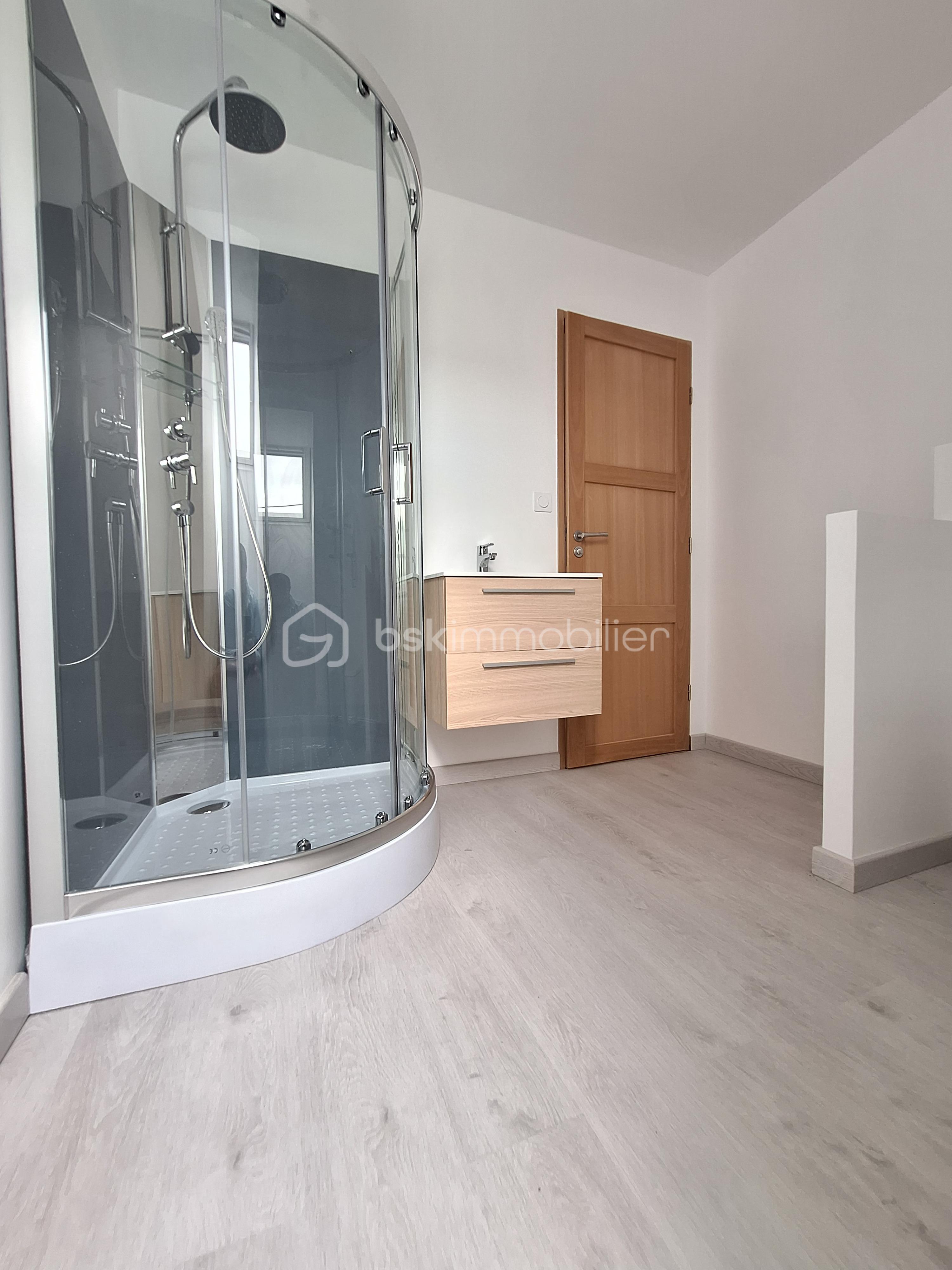 Maison contemporaine de 176 m² - 20250722_171604.jpg