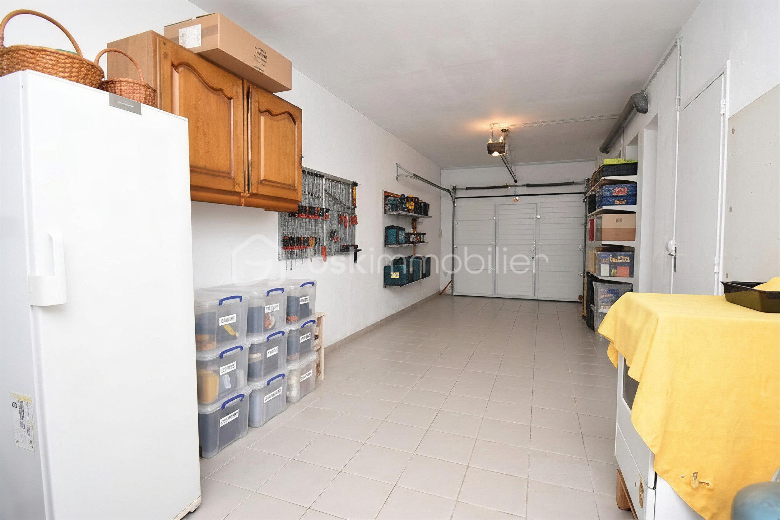 GARAGE RANGE.jpg