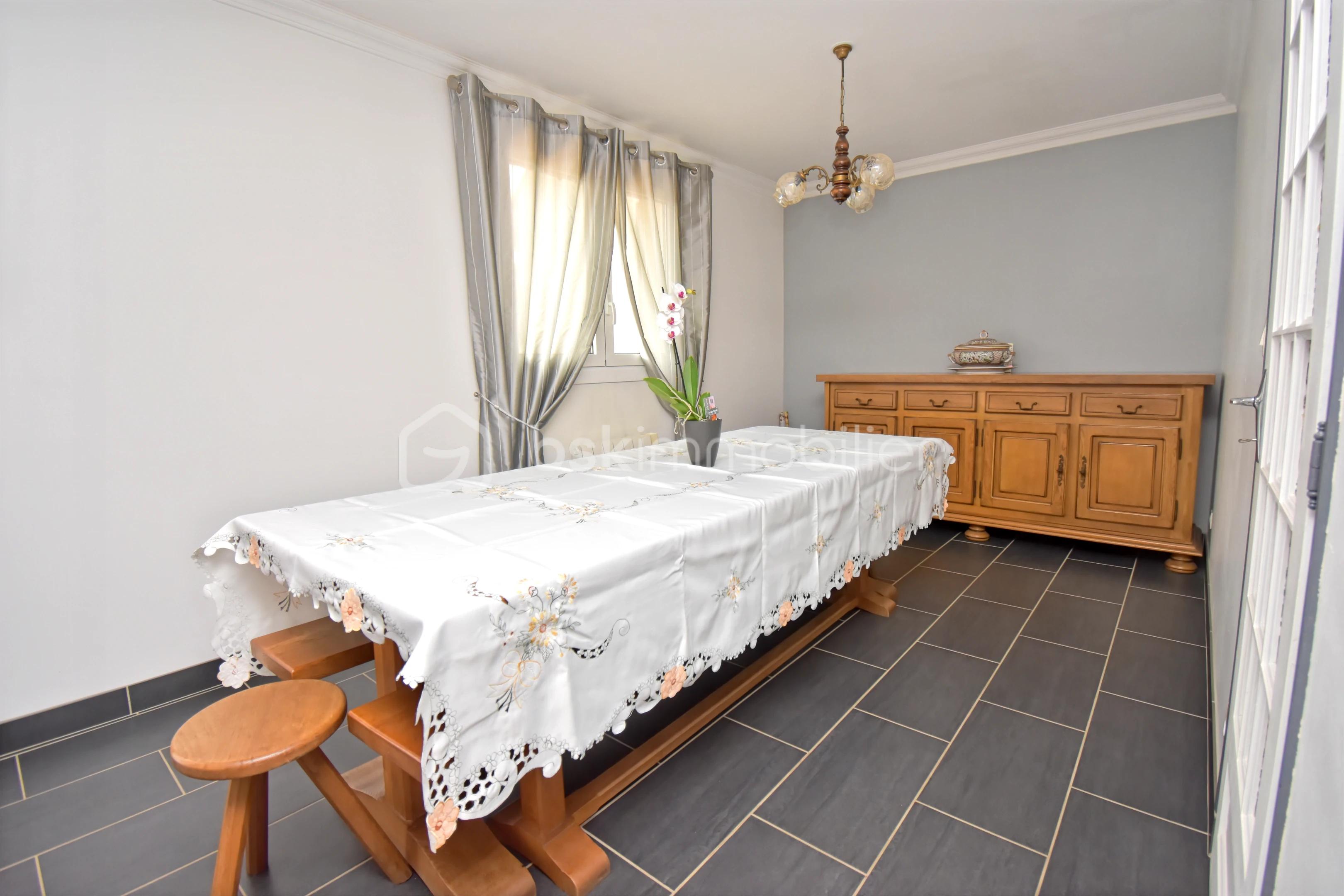 SALLE A MANGER.jpg