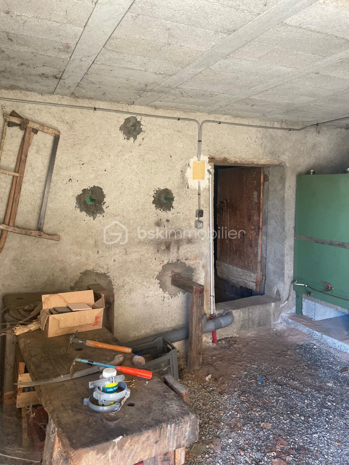 INTERIEUR REMISE.jpg
