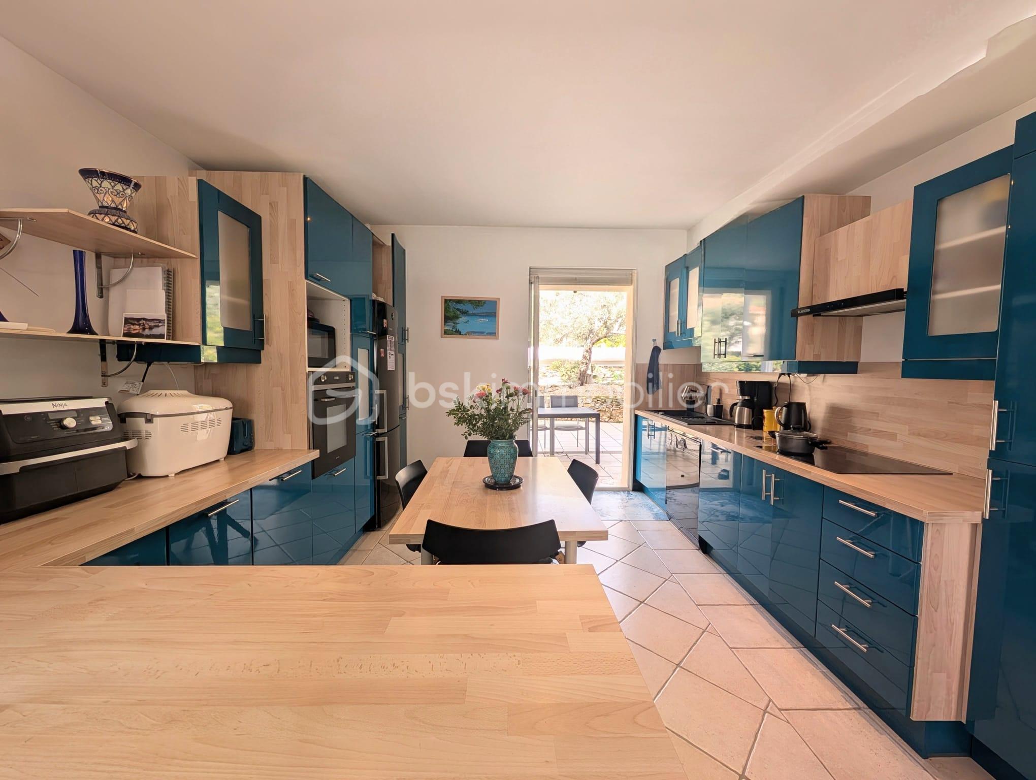 Maison de 162,97 m² - cuisine plan de tv.jpeg