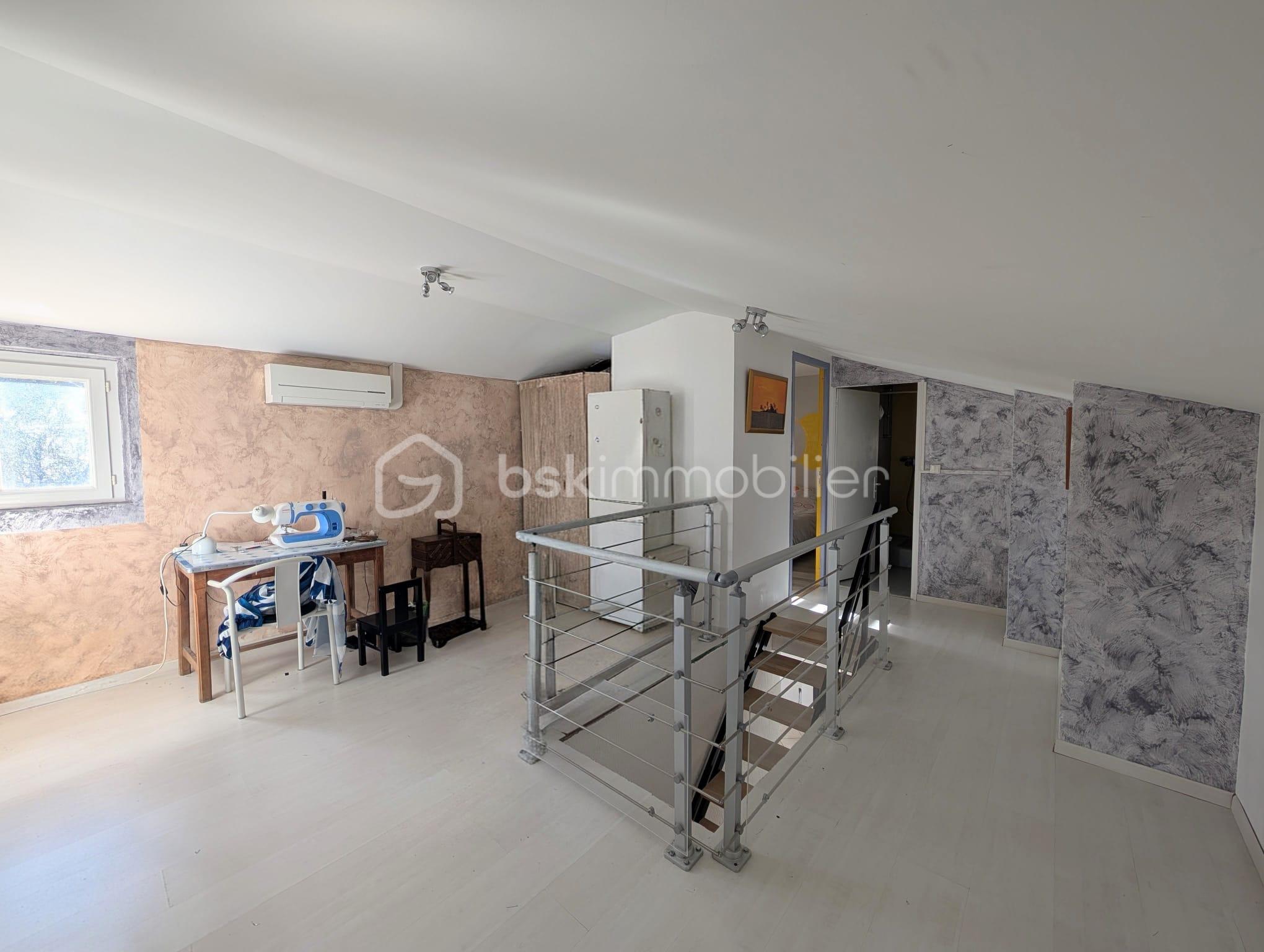 Maison de 162,97 m² - degagement haut.jpeg