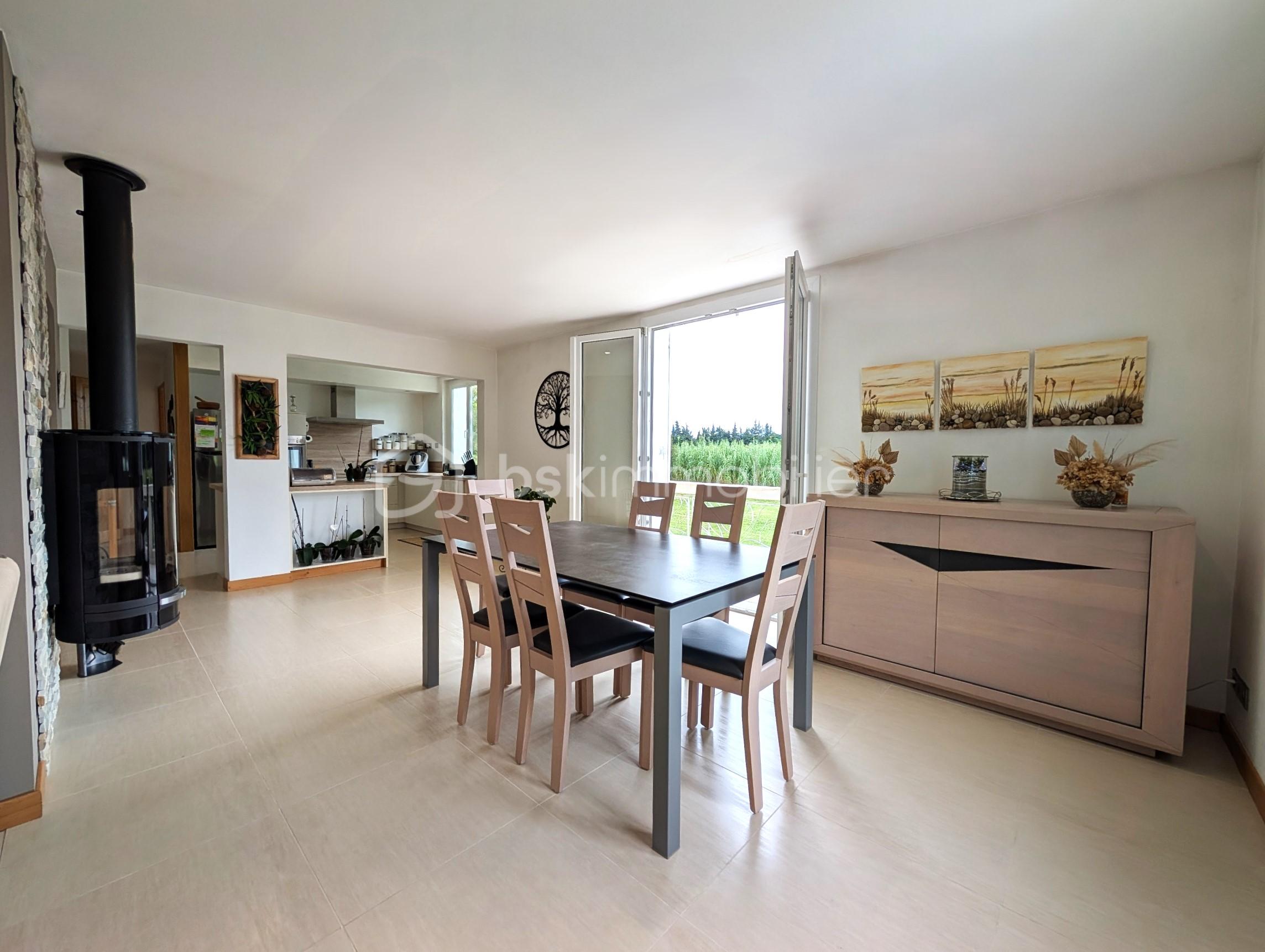 Maison de 155,24 m² - pp du salon.jpg