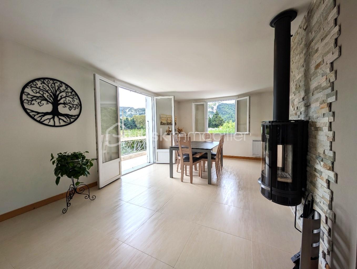 Maison de 155,24 m² - pp escaliers.jpg