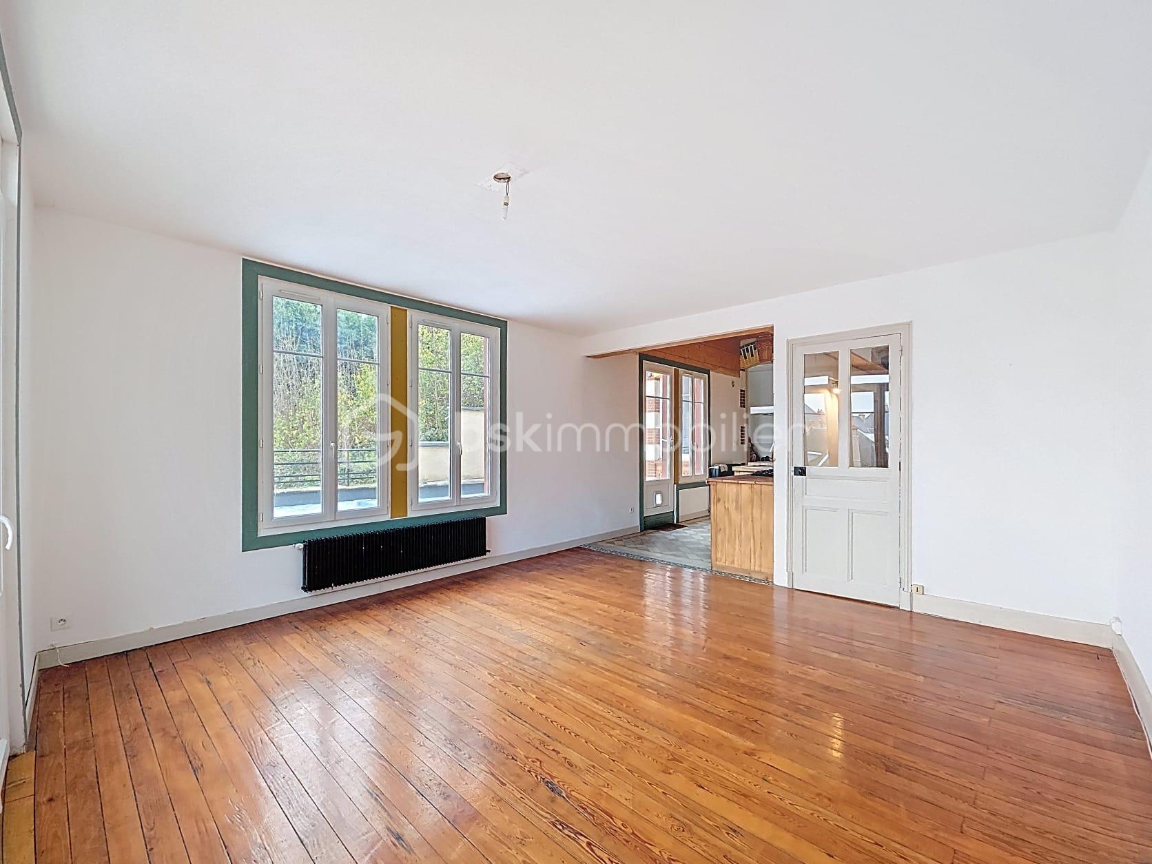 Maison de 185 m² - 8ff34f32-0c14-4489-ad5d-3a95717559d5.jpeg