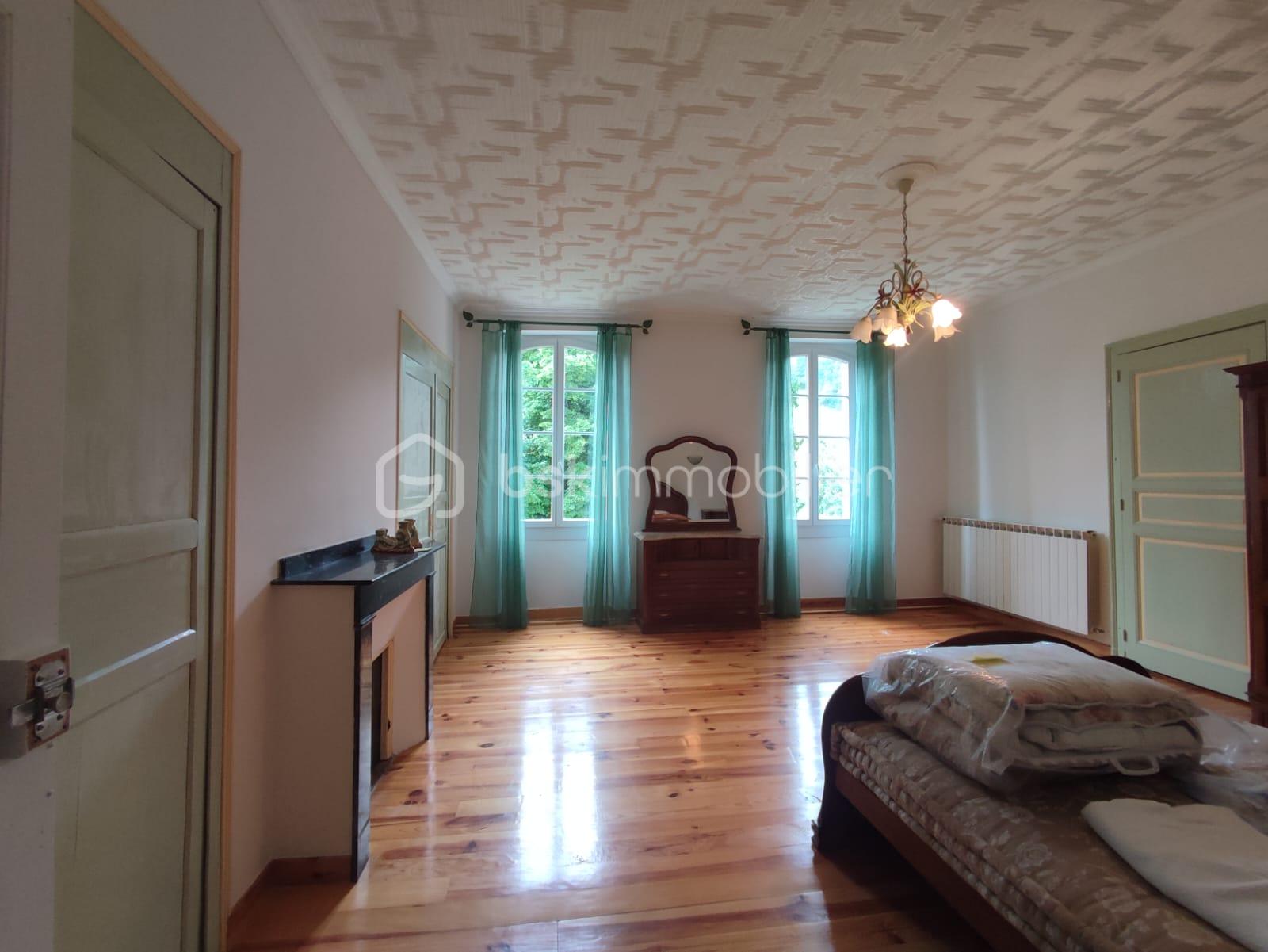 Maison de maitre de 410 m² - IMG-20250524-WA0009.jpg