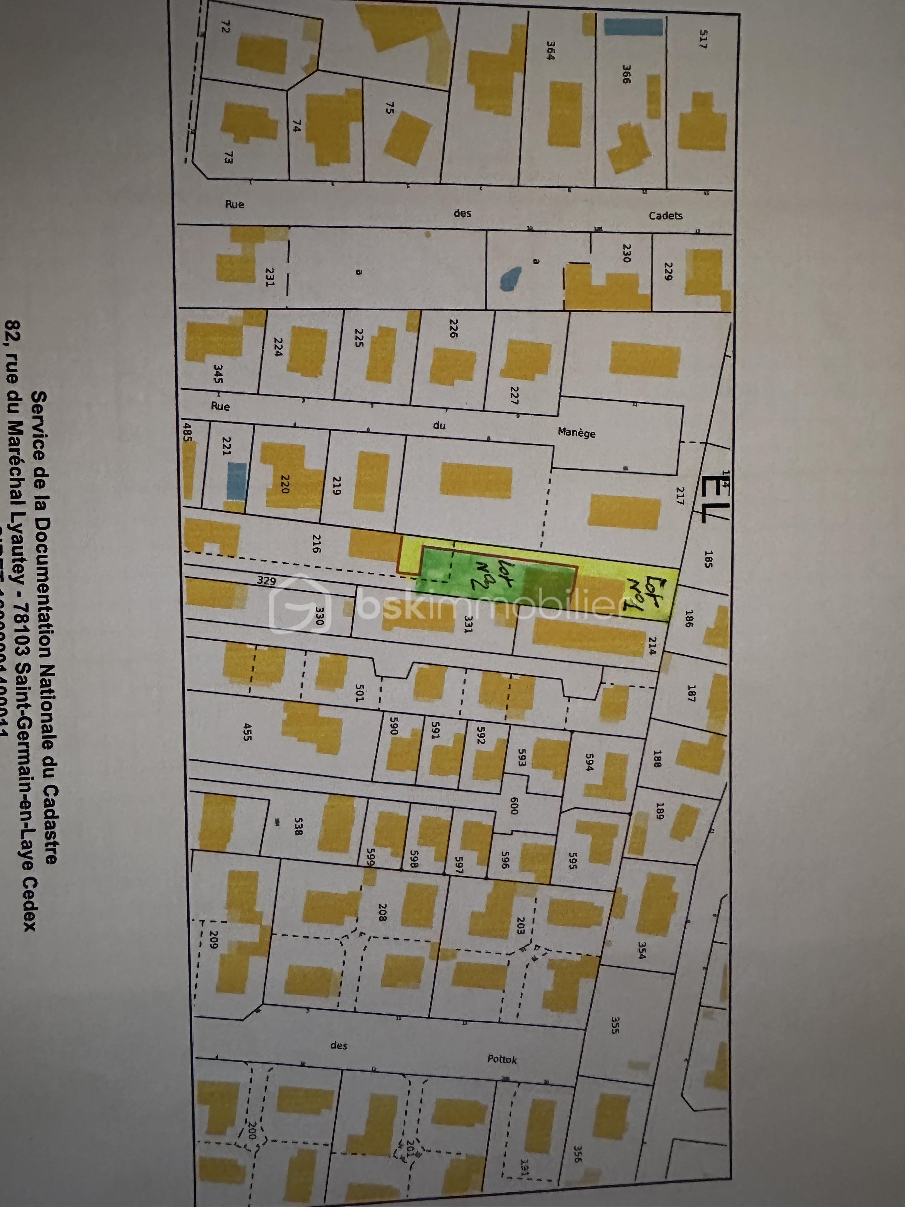 Local d'activités de 144 m² - 20251222_163430150_iOS.jpg