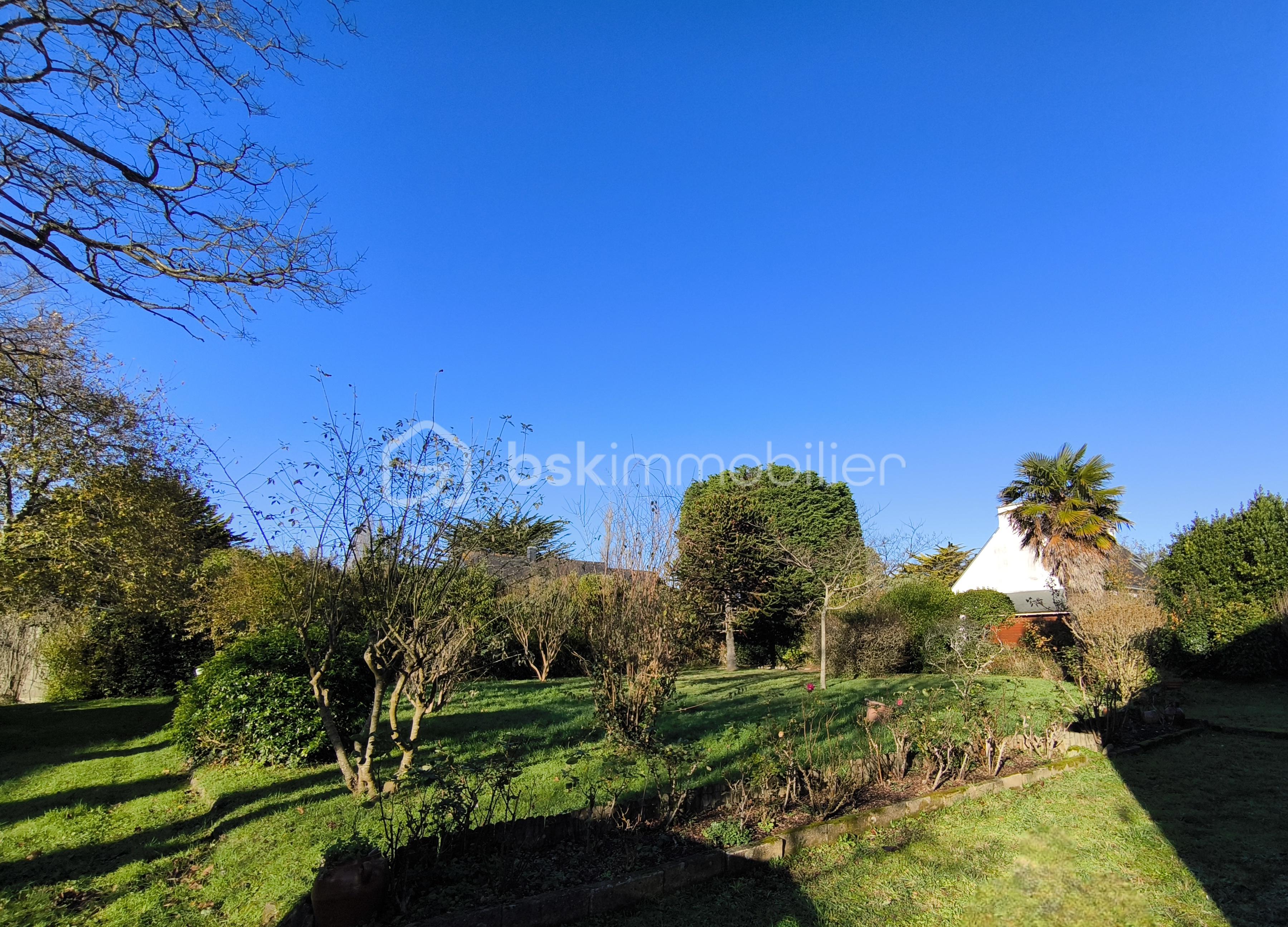 Terrain de 1 930 m²