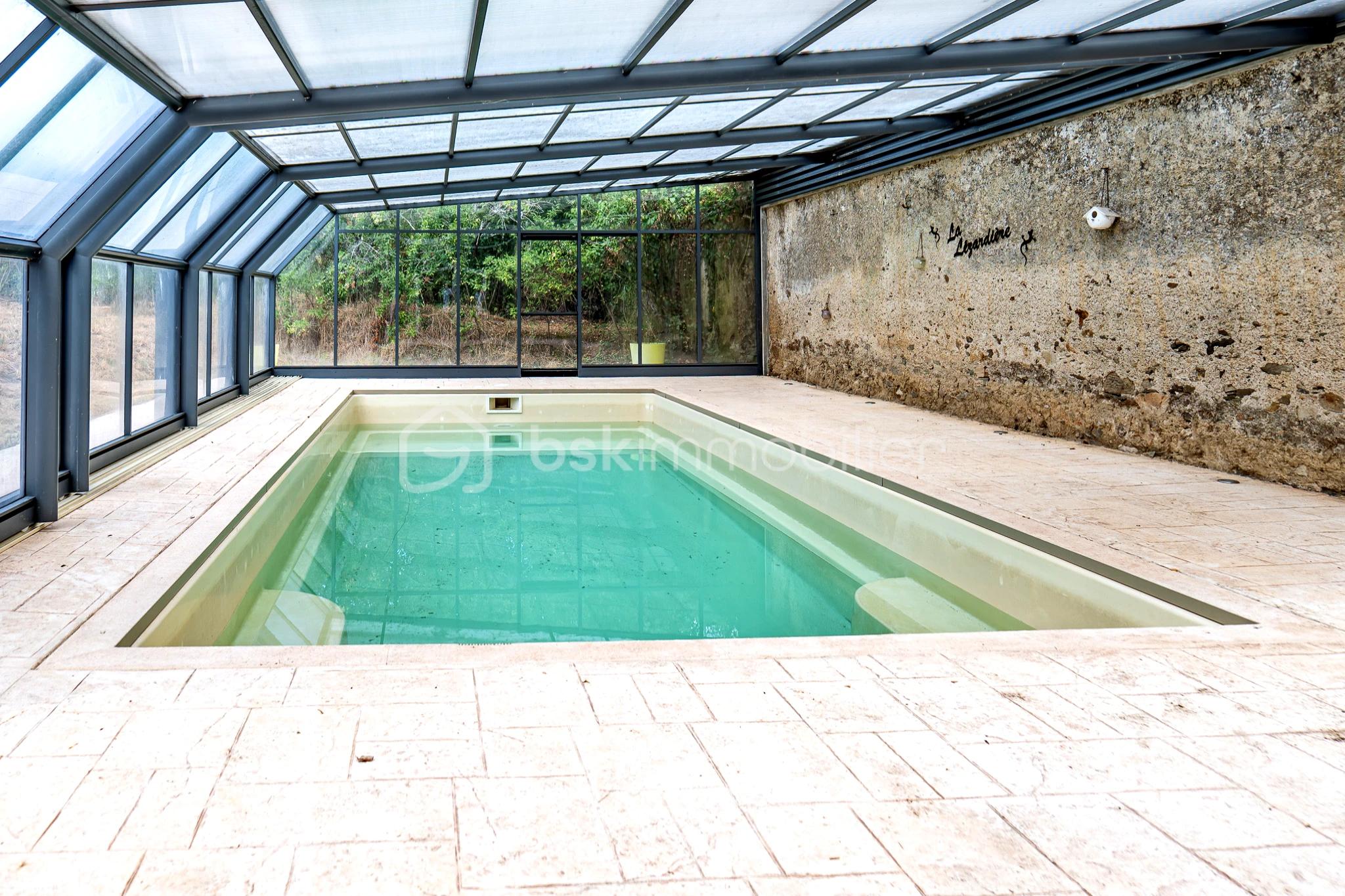 Maison ancienne de 218 m² - liloo-downloadergkBQiM