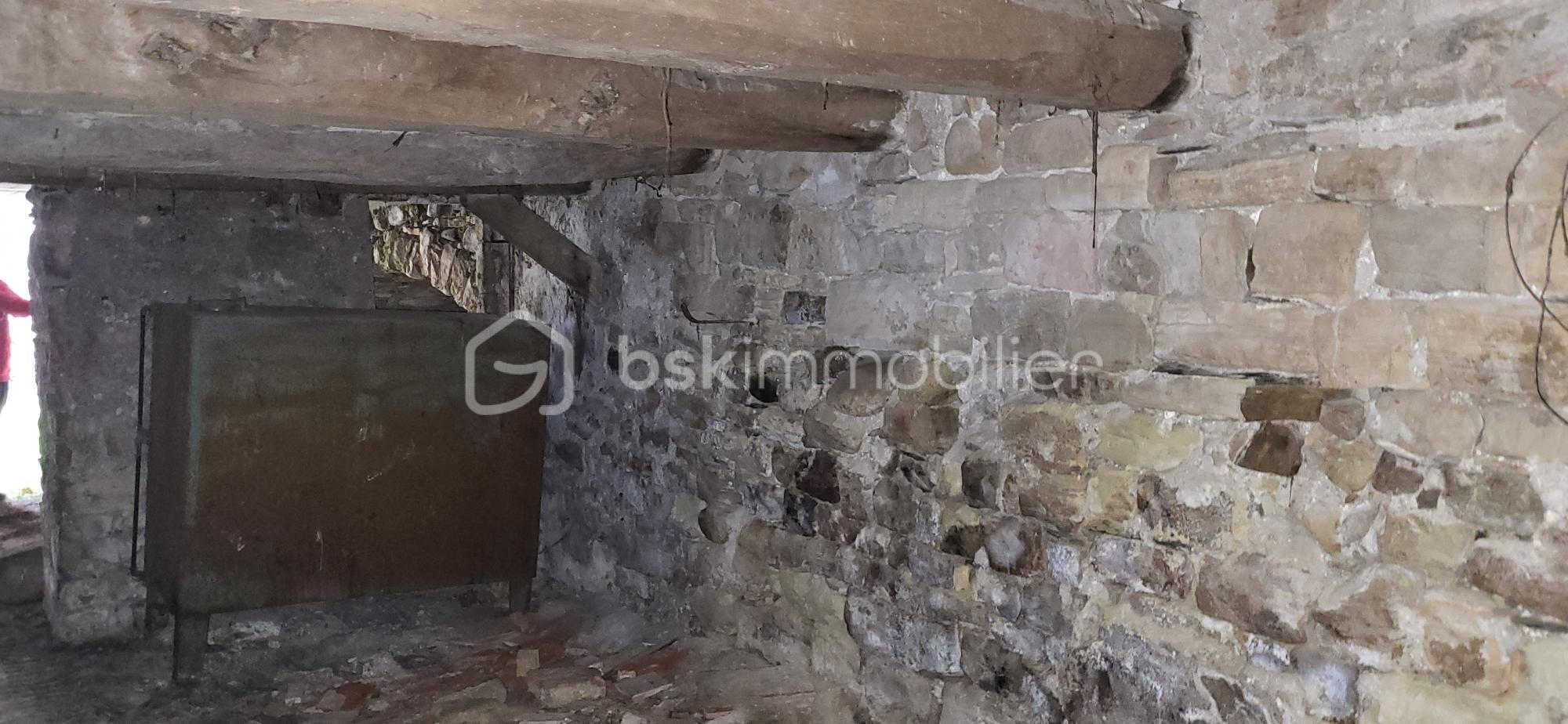 Maison de 90 m² - 13b-remise.jpg