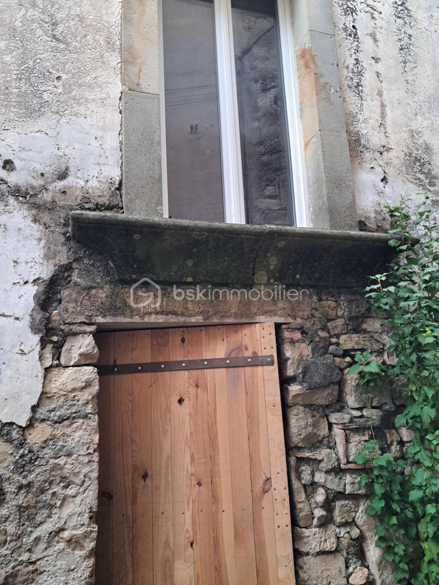 Maison de 90 m² - 17-exterieur devant.jpg