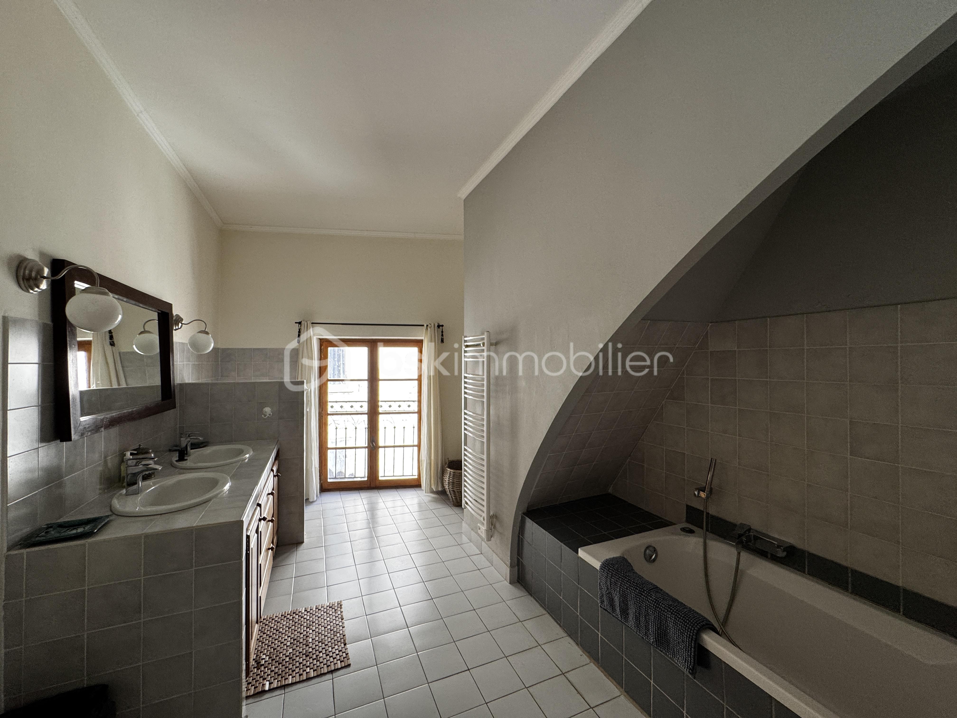 Maison en pierre de 208 m² - IMG_5923.JPG