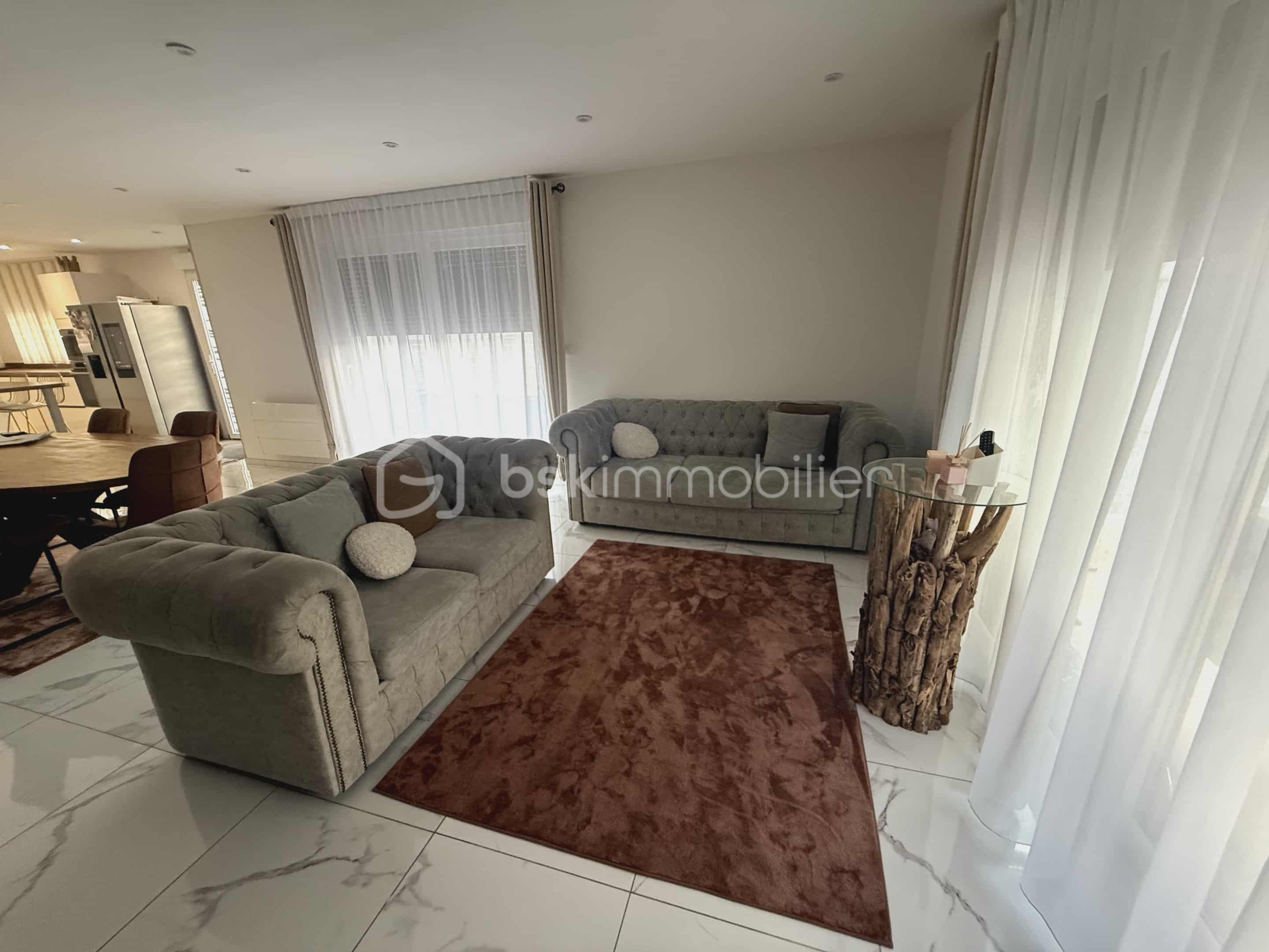 Maison traditionnelle de 136 m² - b4d34e33-975d-4524-a5f5-0a55882eb869.jpg