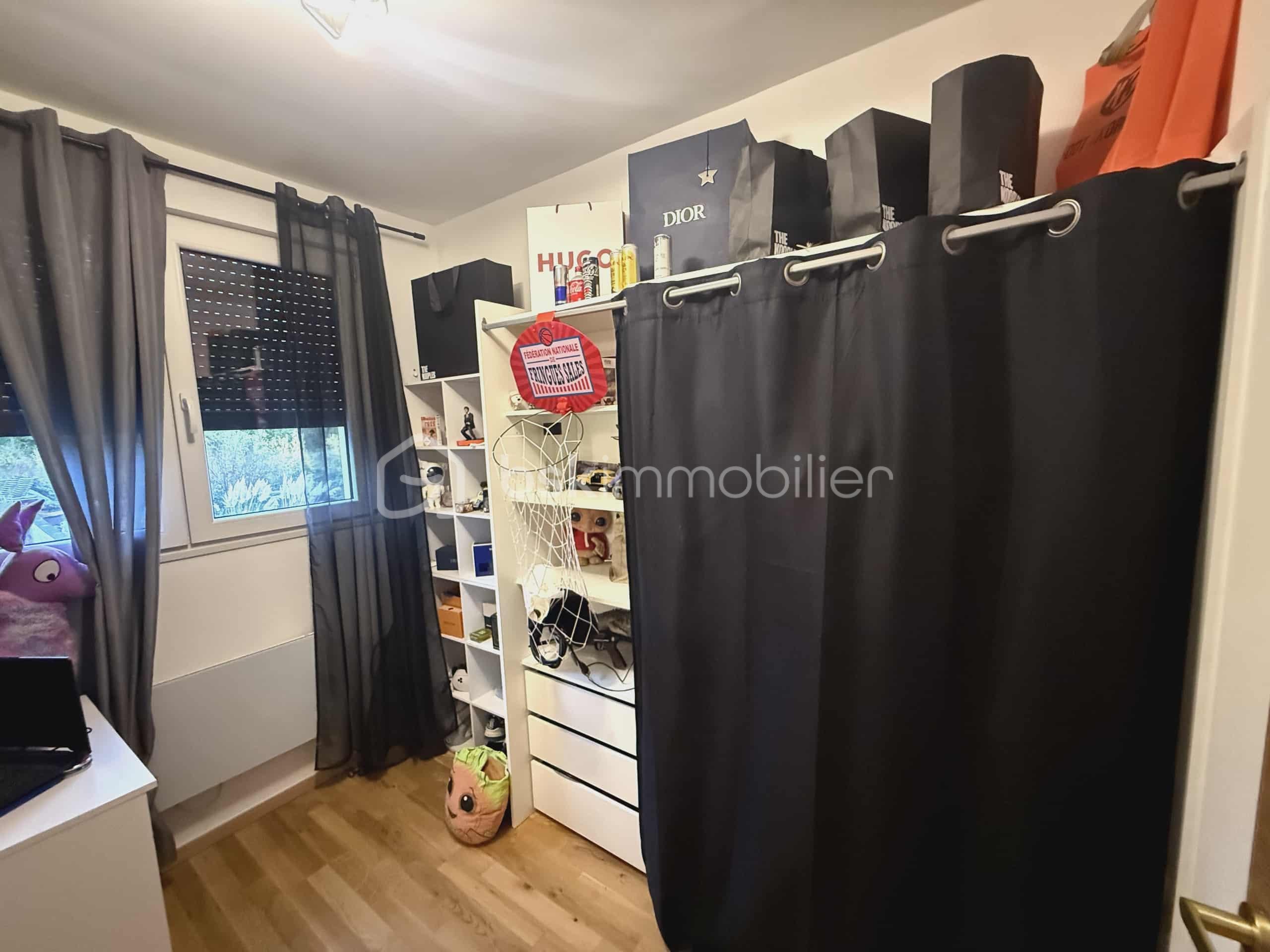 Maison traditionnelle de 136 m² - dc7d0012-55bc-4228-b201-132100b095eb.jpg