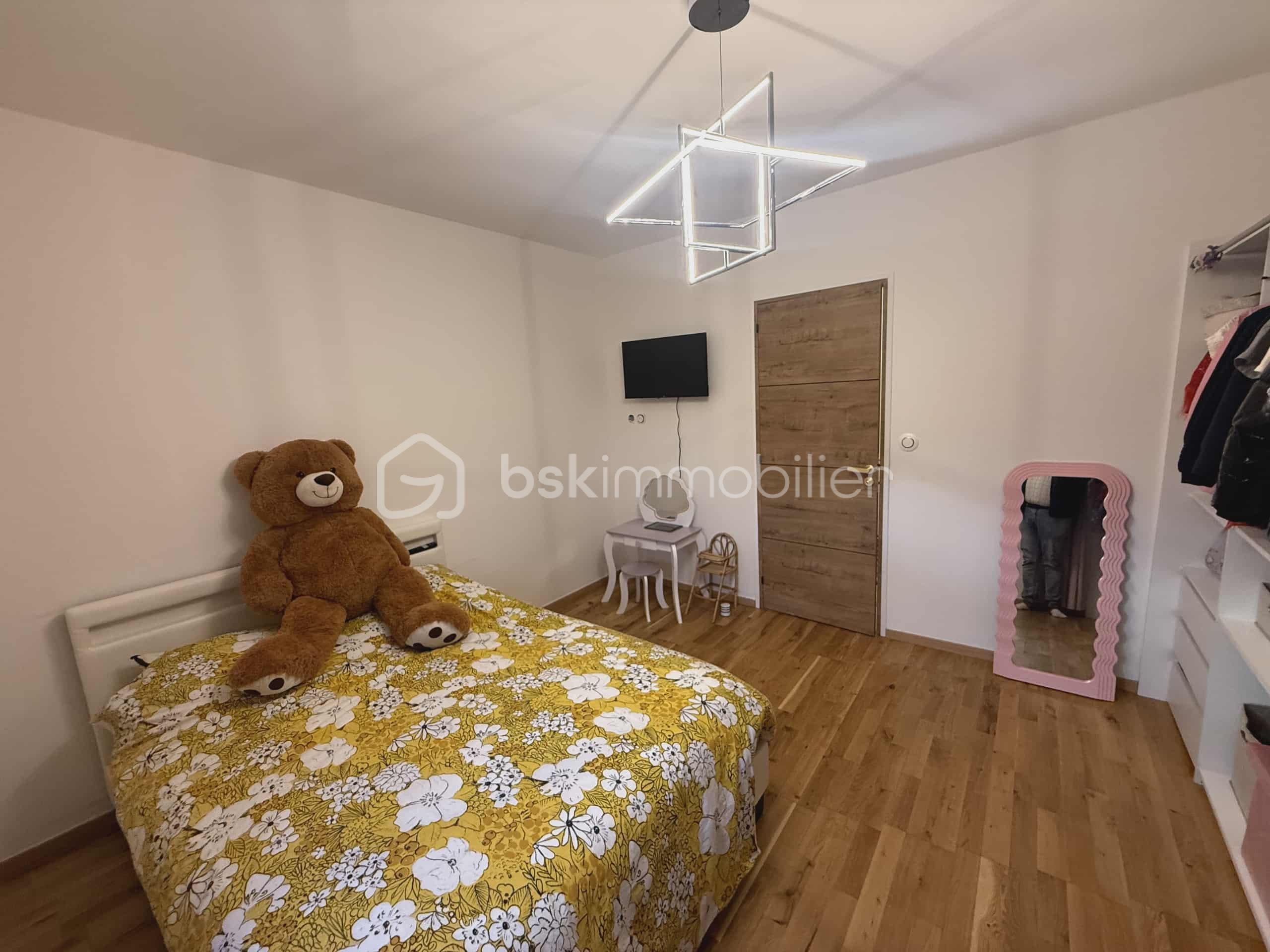 Maison traditionnelle de 136 m² - a4b2df91-f777-4a9e-96d8-b12b48c0ba8c.jpg