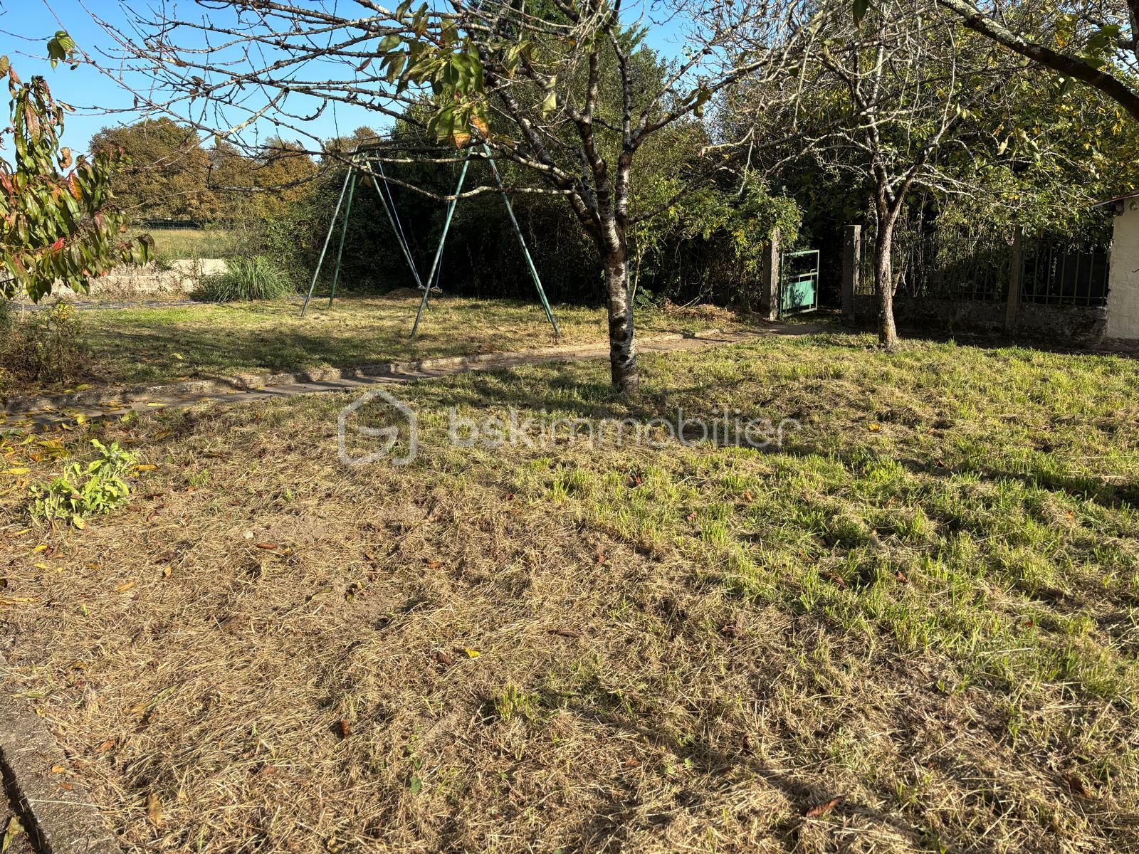 Immeuble de 250 m² - WhatsApp Image 2025-10-17 à 10.14.56_c25f0132.jpg