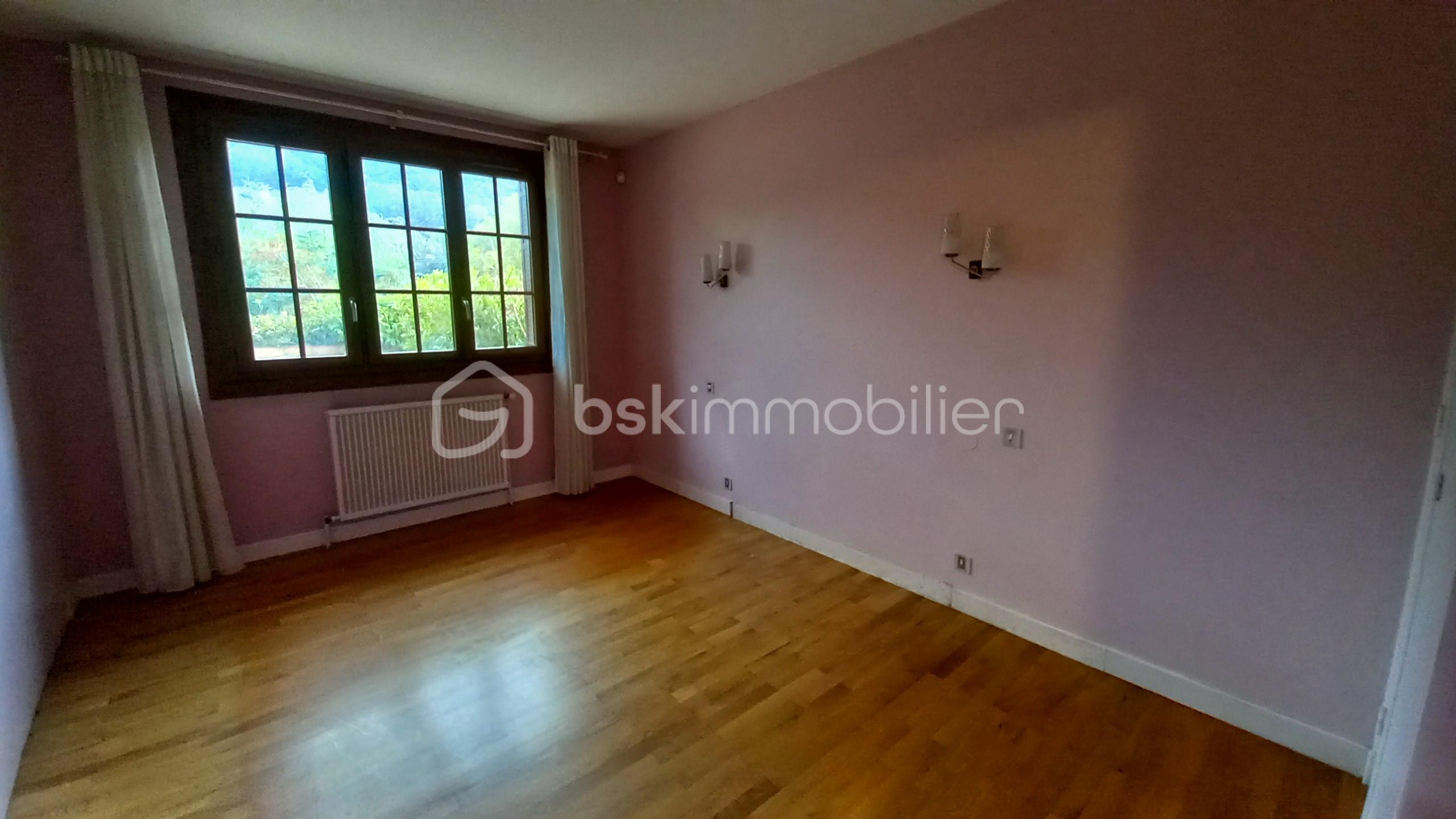 Maison de 135 m² - Maison Voiron Rousset Photo Chambre 1.2.jpg