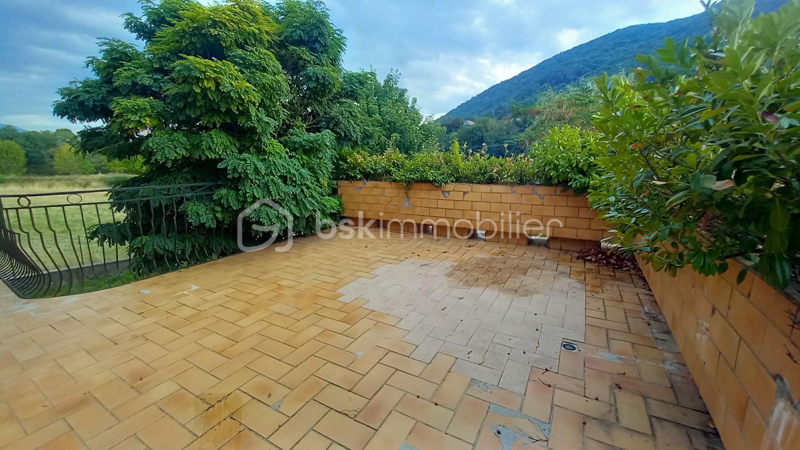 Maison de 135 m² - Maison Voiron Rousset Photo Terrasse.jpg