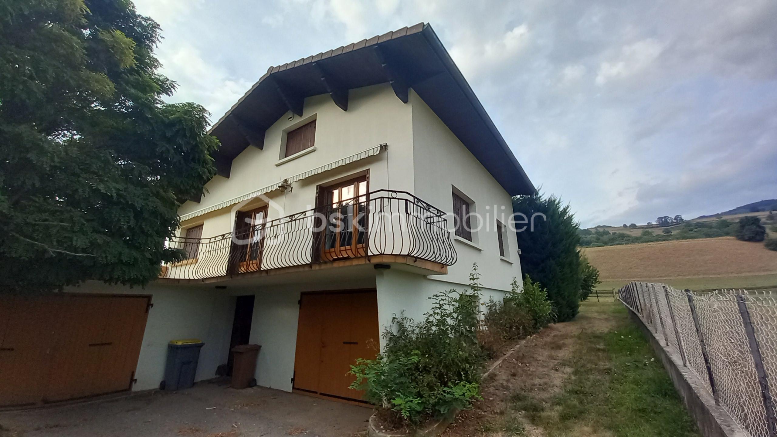 Maison de 135 m² - Maison Voiron Rousset Photo façade avant.jpg