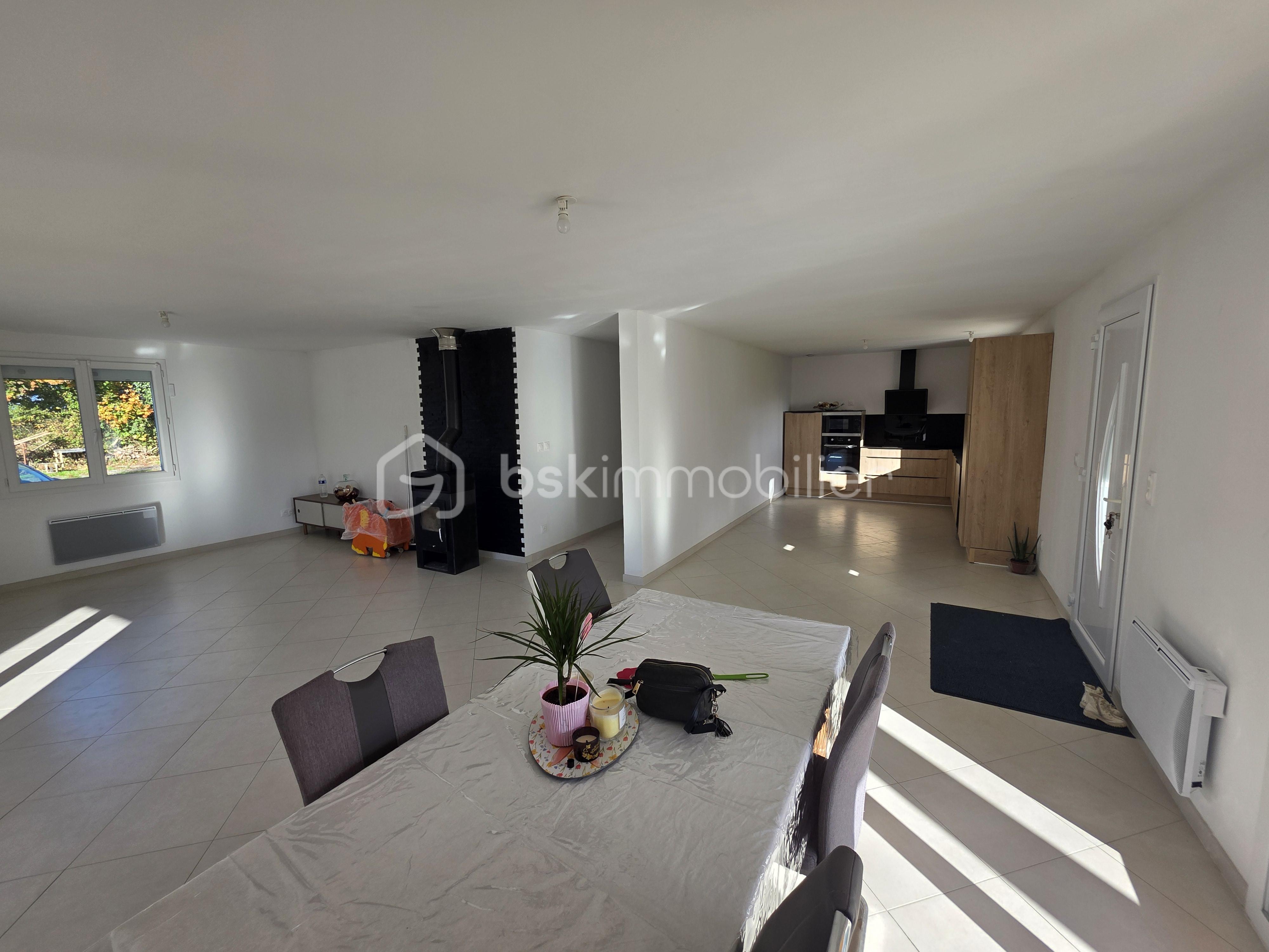 Maison traditionnelle de 121 m² - 30354.jpg