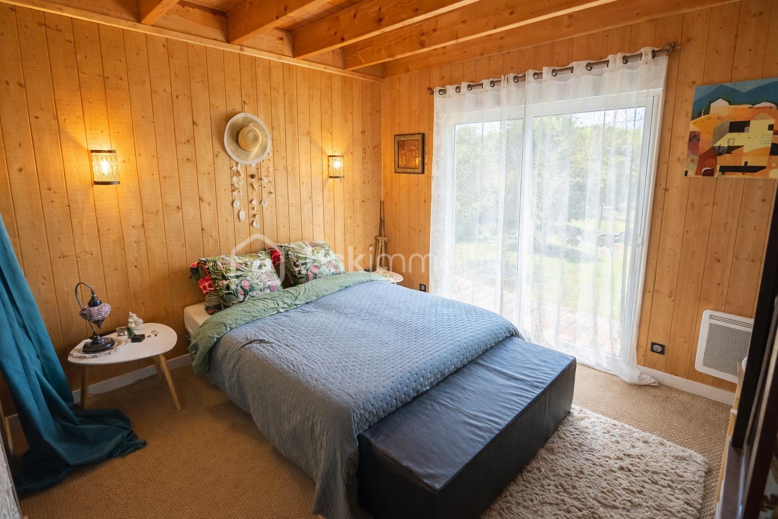 Maison de 201 m² - Chambre jour.png