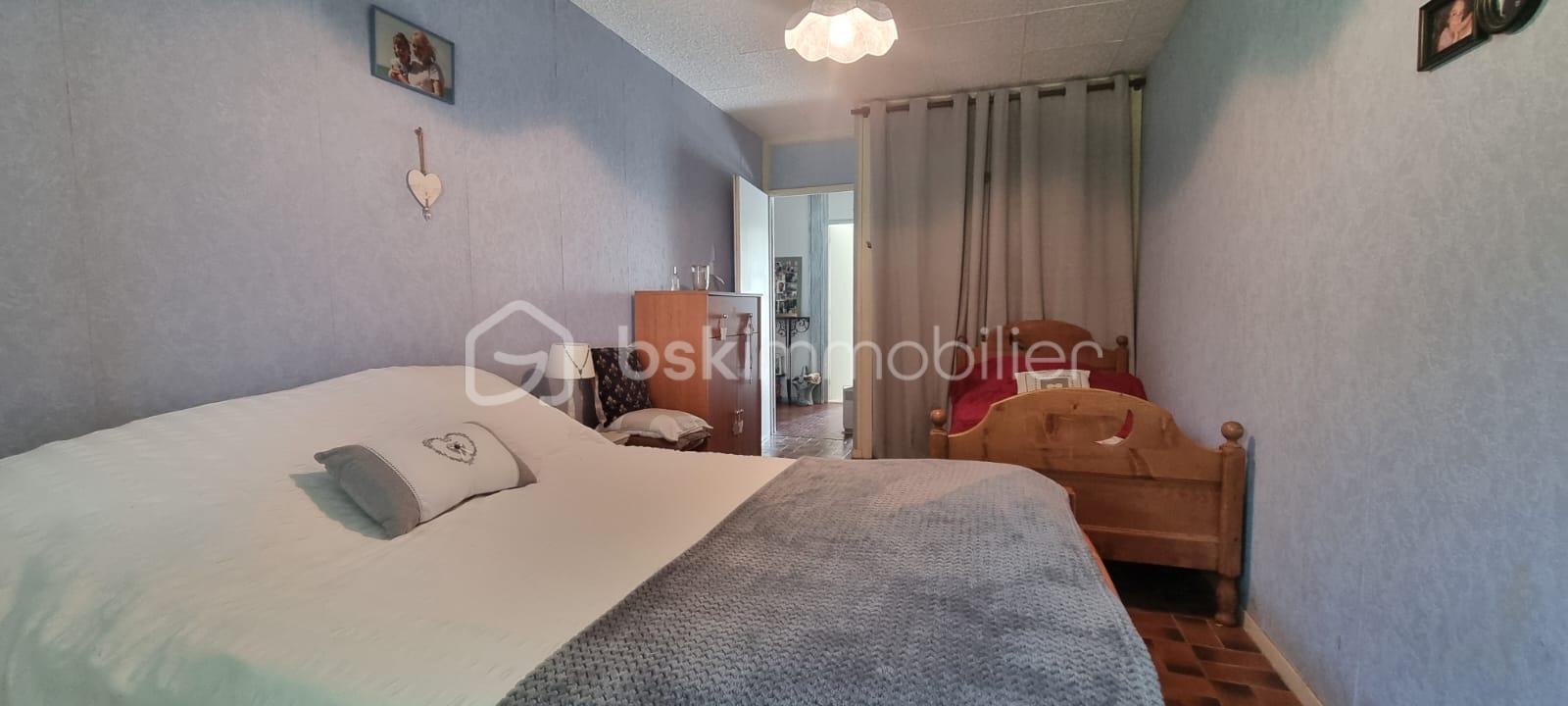 Maison de 120 m² - chambre bleue.jpg