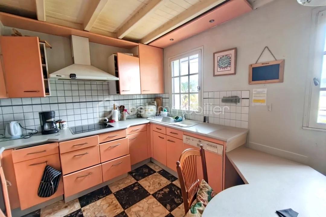 Maison de 130 m² - hoqi-00fad8340af844f99620a498d8d4d2e1.jpg