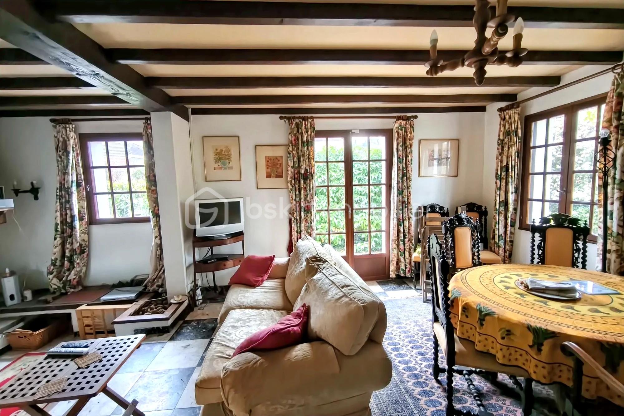 Maison de 130 m² - hoqi-97fcb2a8deb44d289441db3eb934b720.jpg