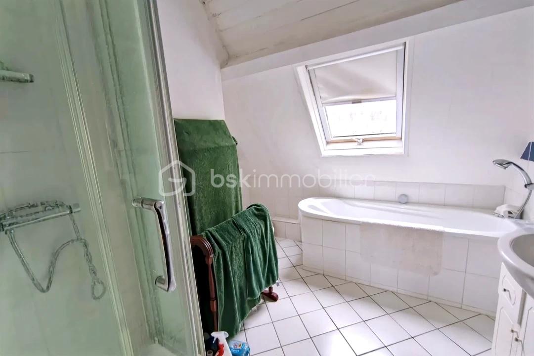 Maison de 130 m² - hoqi-6197b9471deb4326b52a7f11e038606a.jpg