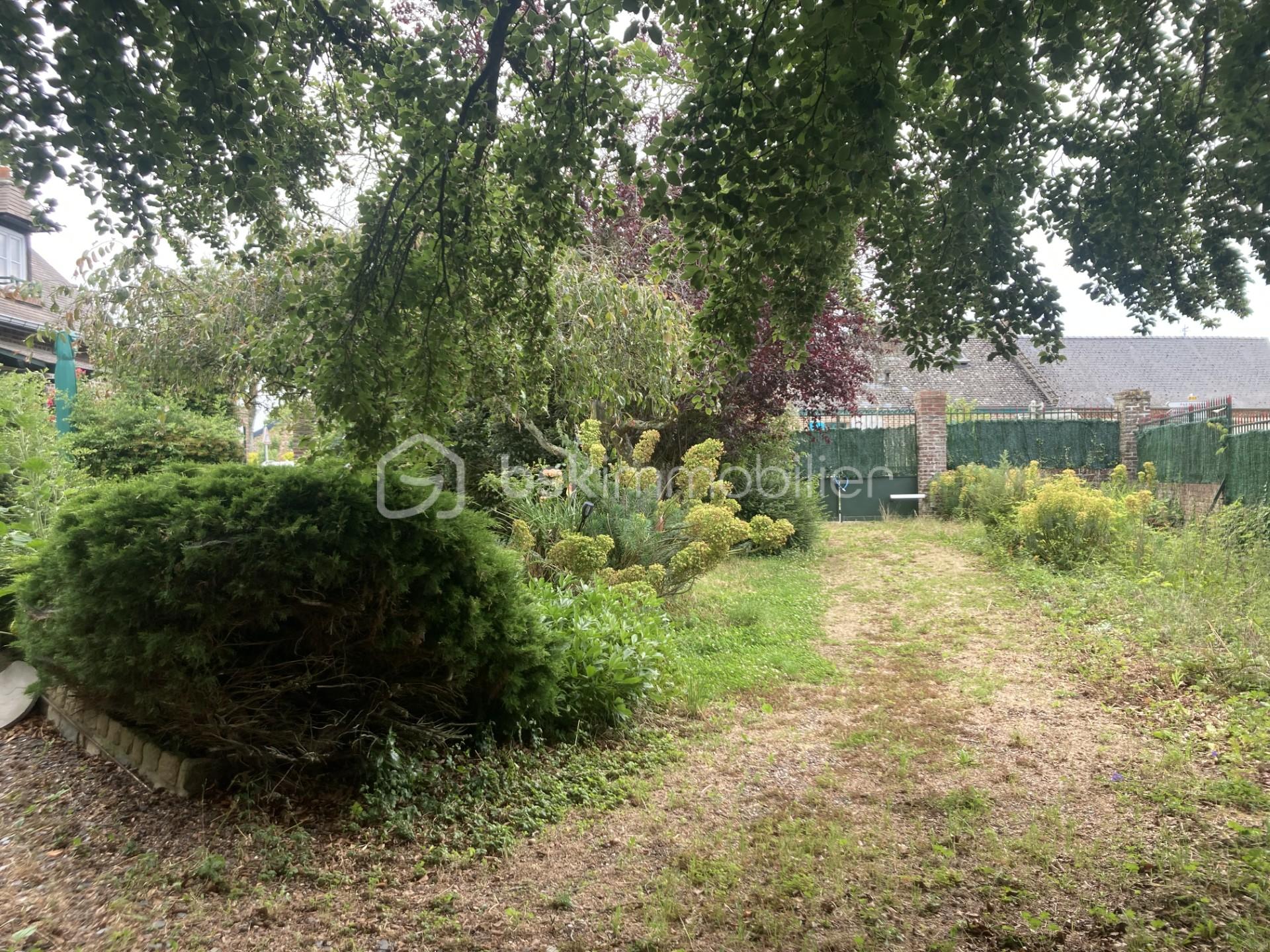 JARDIN COTE PORTAIL.jpg