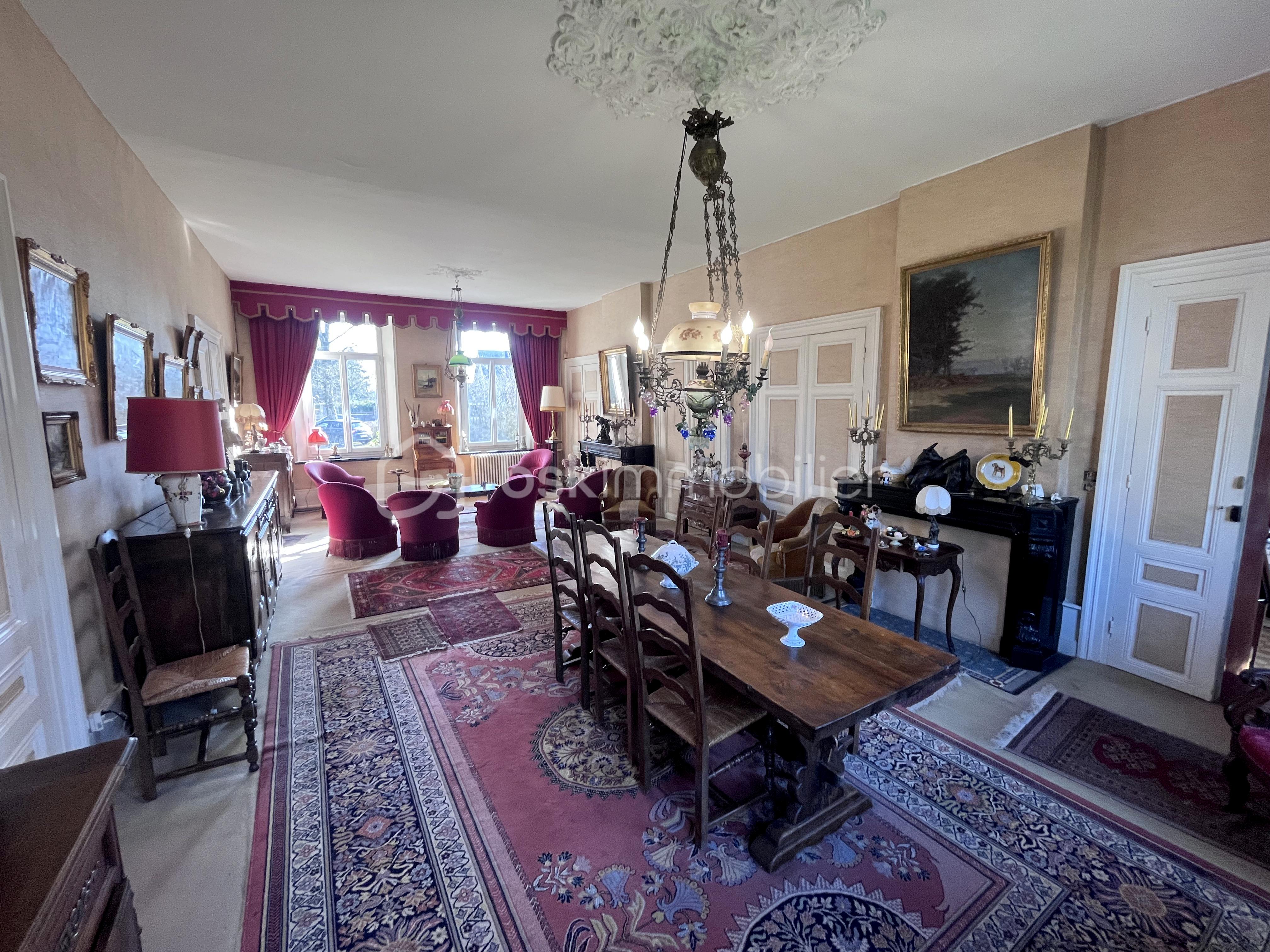 Salle à manger 01.jpeg