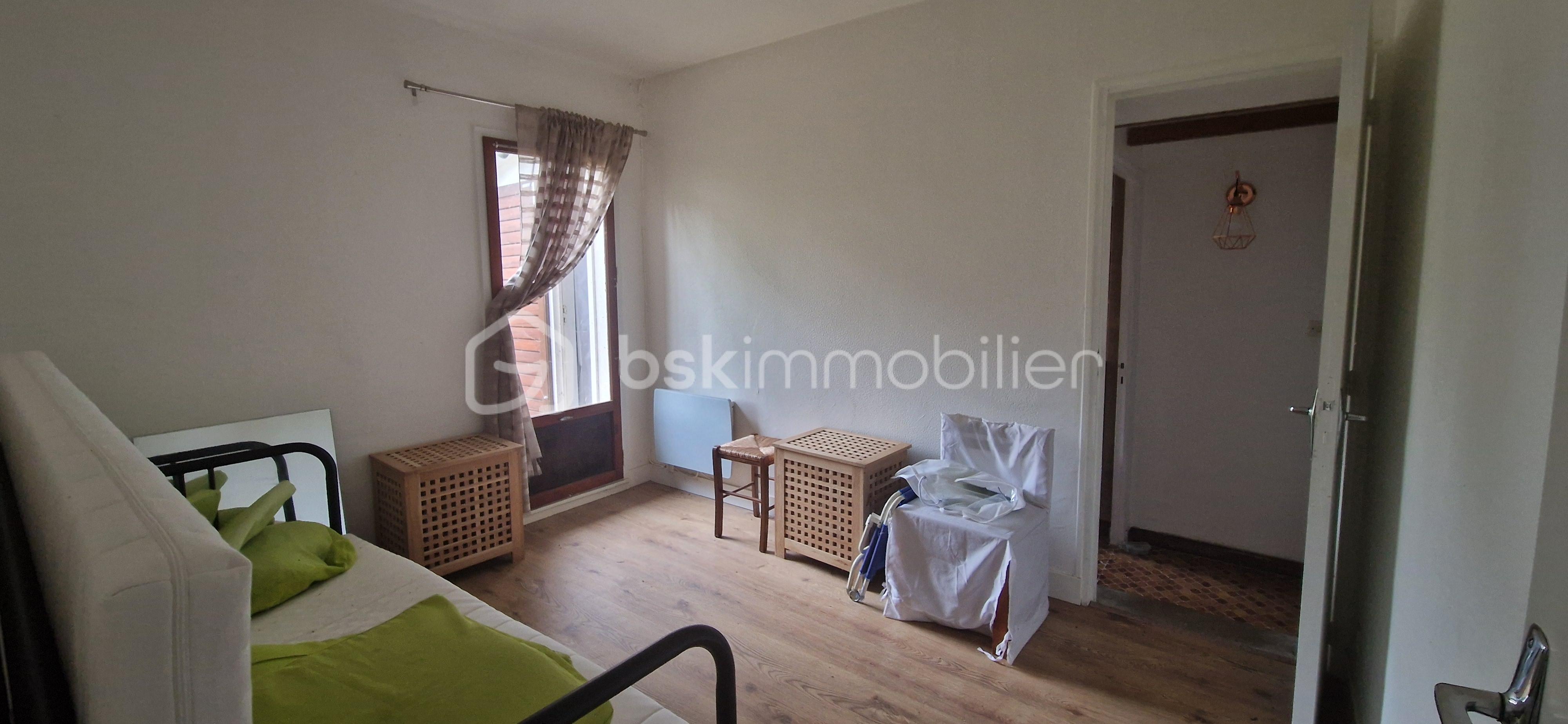 Maison de 99 m² - bureau (piece passante).jpg