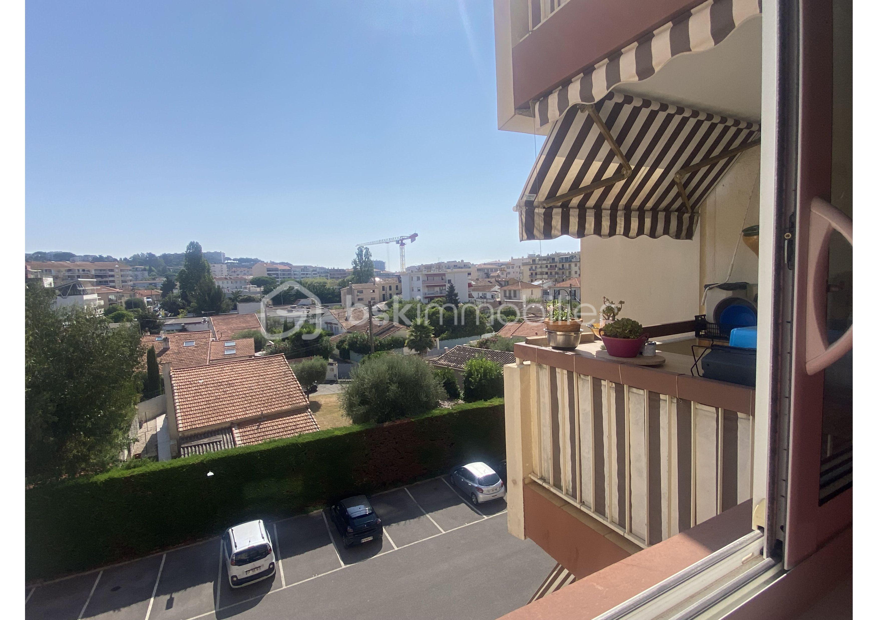 Appartement de 58,75 m² - balcon cuisine _30.jpg